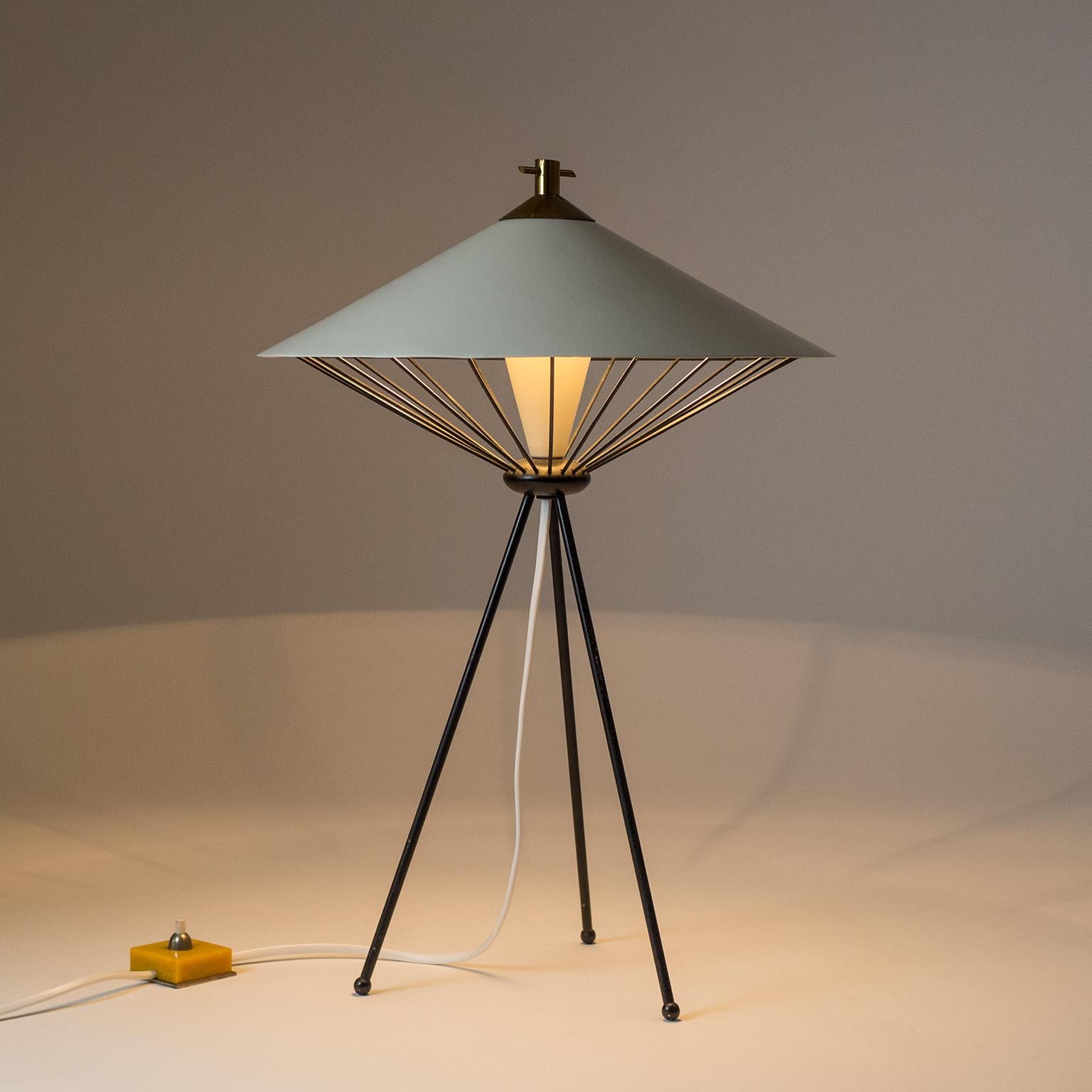 Modernist Italian Tripod Table Lamp, 1950s 9