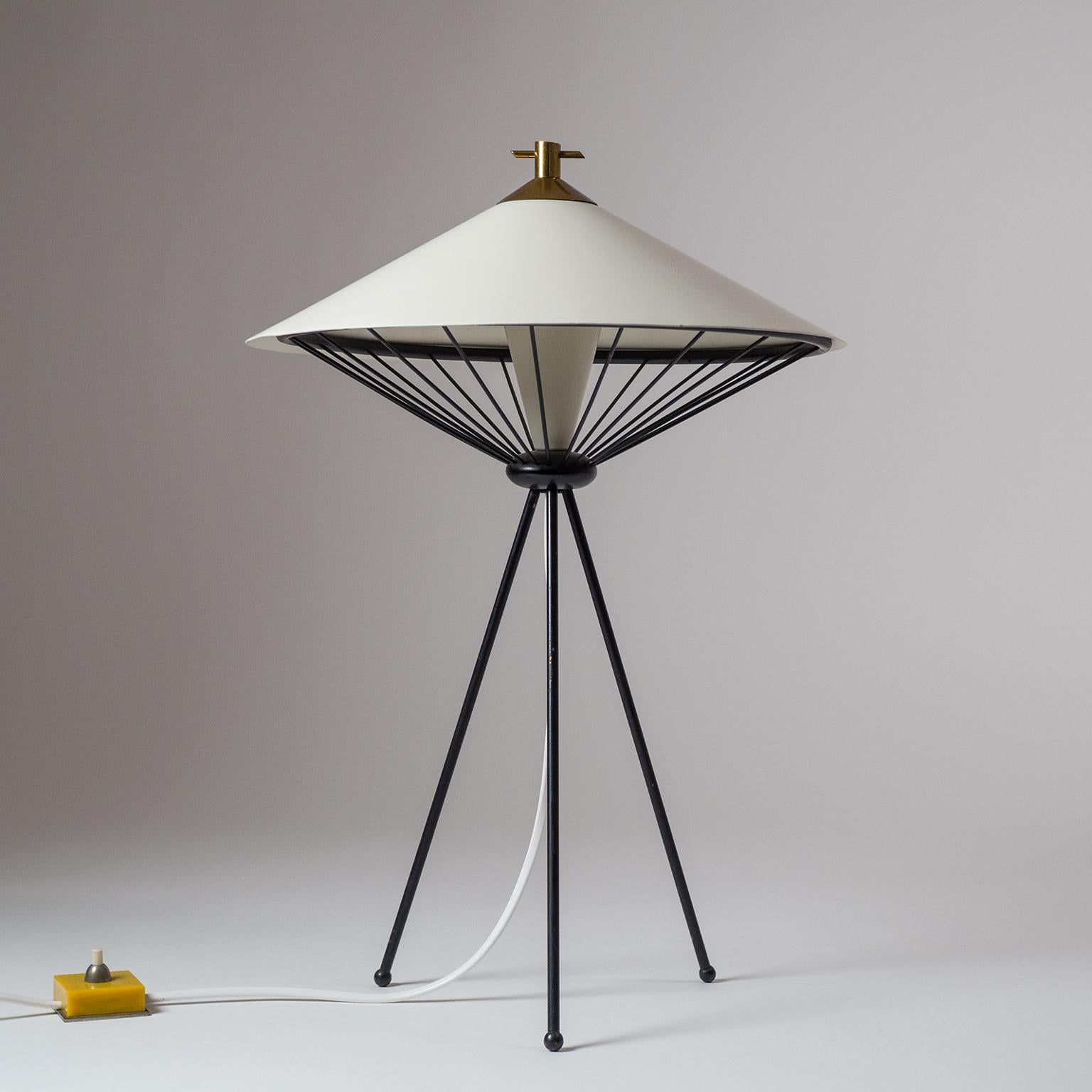 Mid-Century Modern Modernist Italian Tripod Table Lamp, 1950s