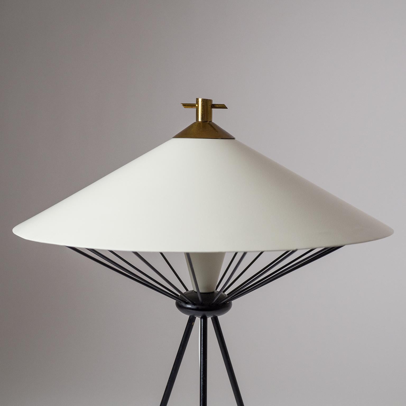 Modernist Italian Tripod Table Lamp, 1950s 1