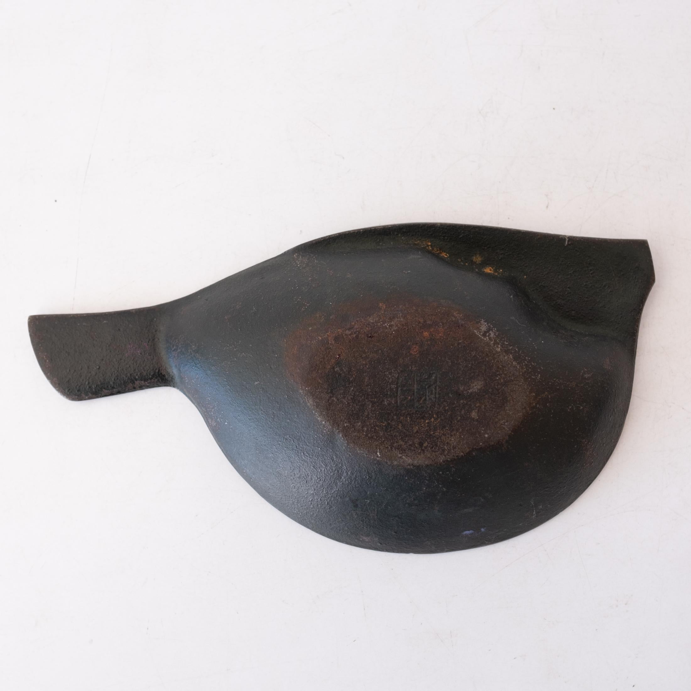 Modernist Japanese Iron Fish Incense Bowl In Good Condition For Sale In San Diego, CA