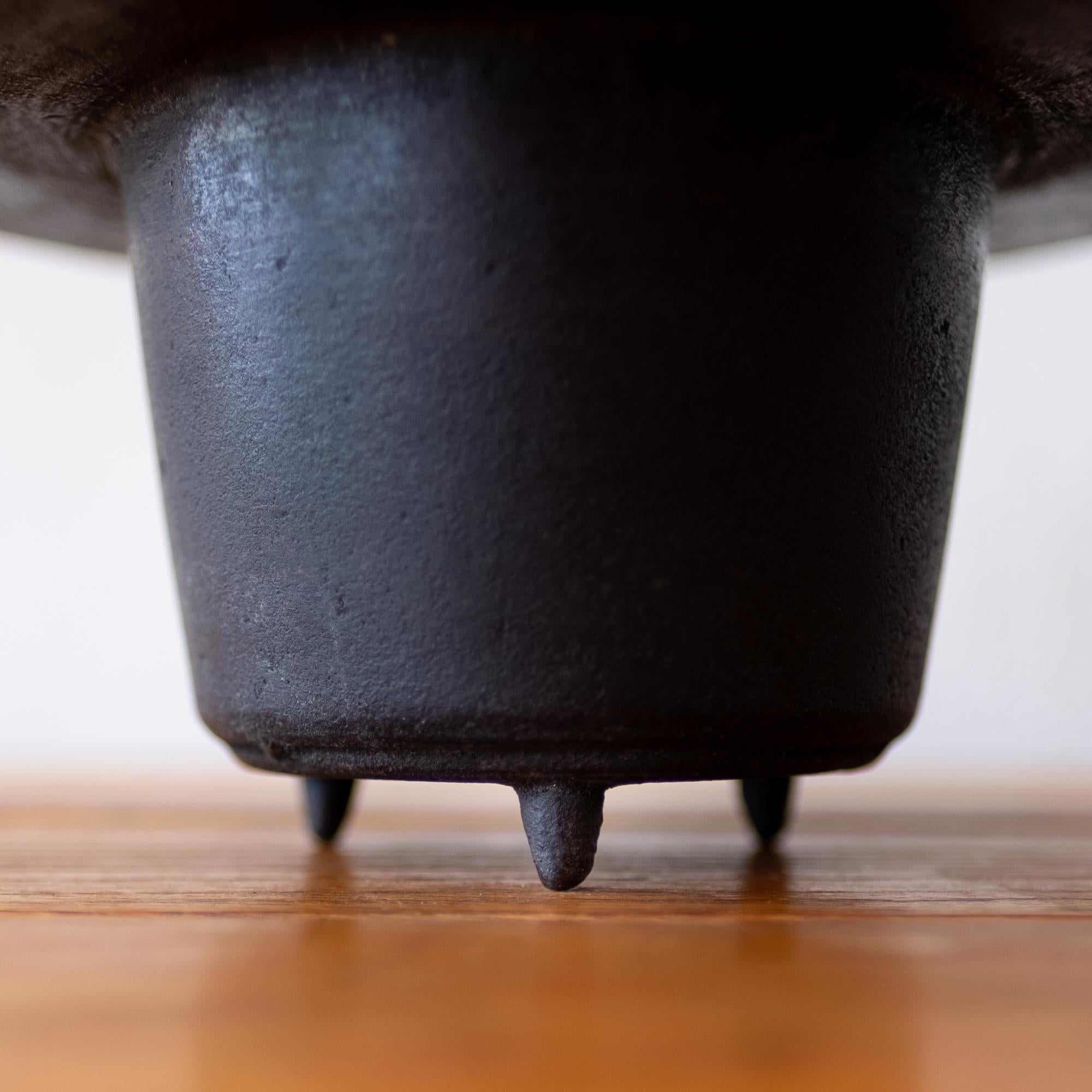 Modernist Japanese Iron Ikebana Planter In Good Condition In San Diego, CA