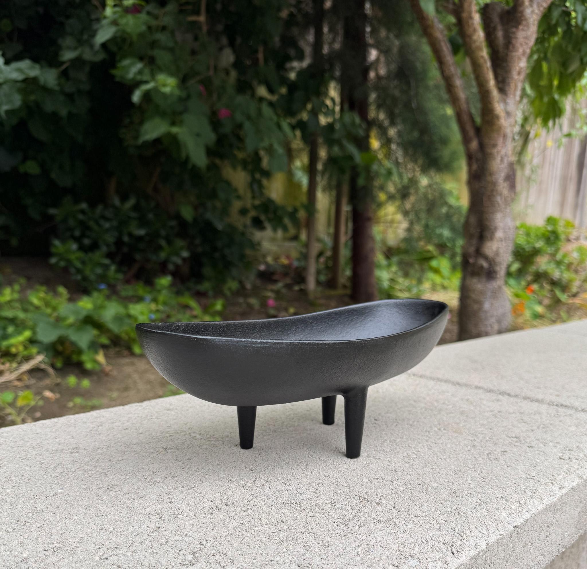 Japonais Jardinière Ikebana japonaise moderniste en fer, Japon, c.1955 en vente