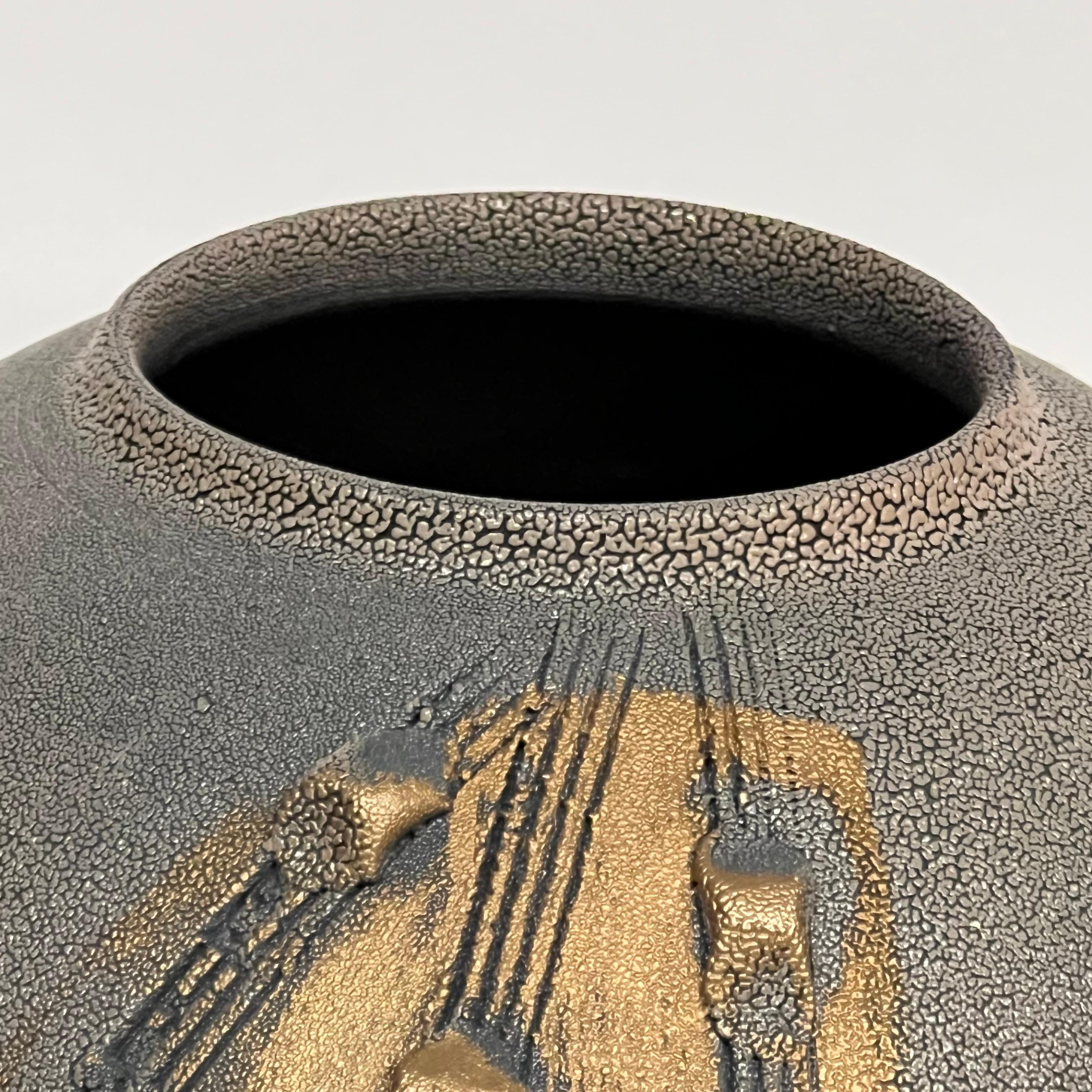Modernistische japanische Shigaraki-Keramikvase aus Keramik (Moderne)