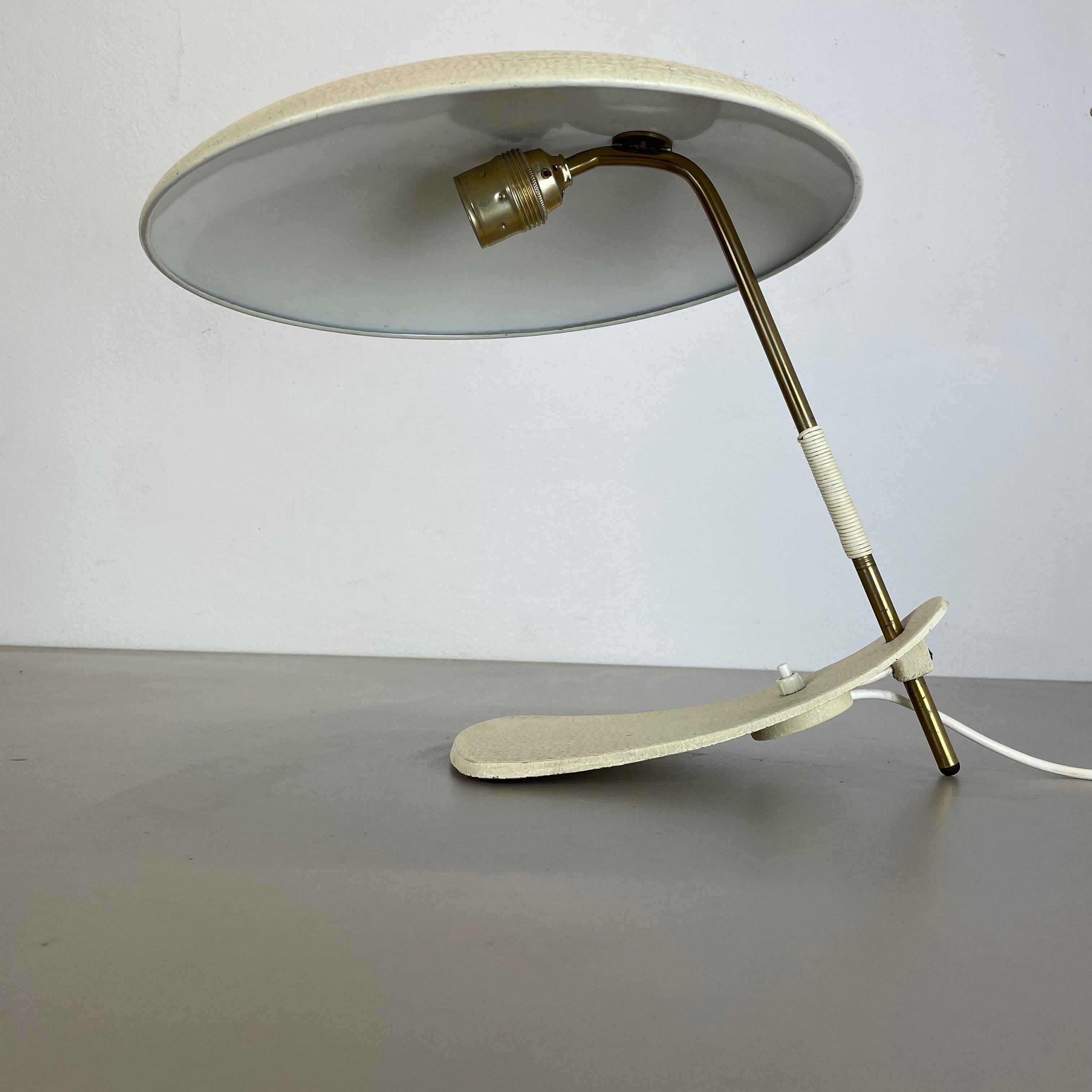 modernist kalmar sytle Bauhaus beige metal + brass Desk Light, Austria, 1950s For Sale 3