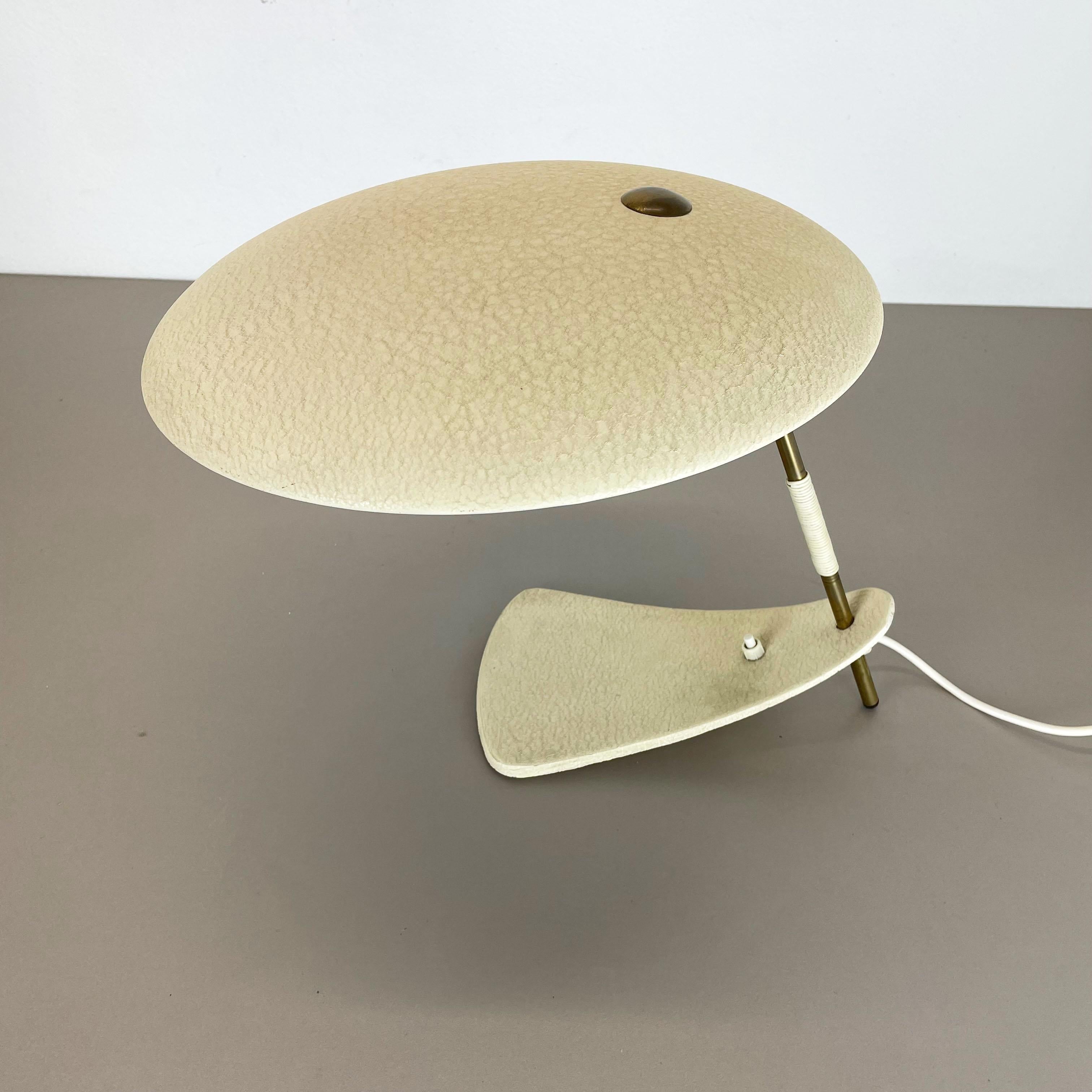 Austrian modernist kalmar sytle Bauhaus beige metal + brass Desk Light, Austria, 1950s For Sale