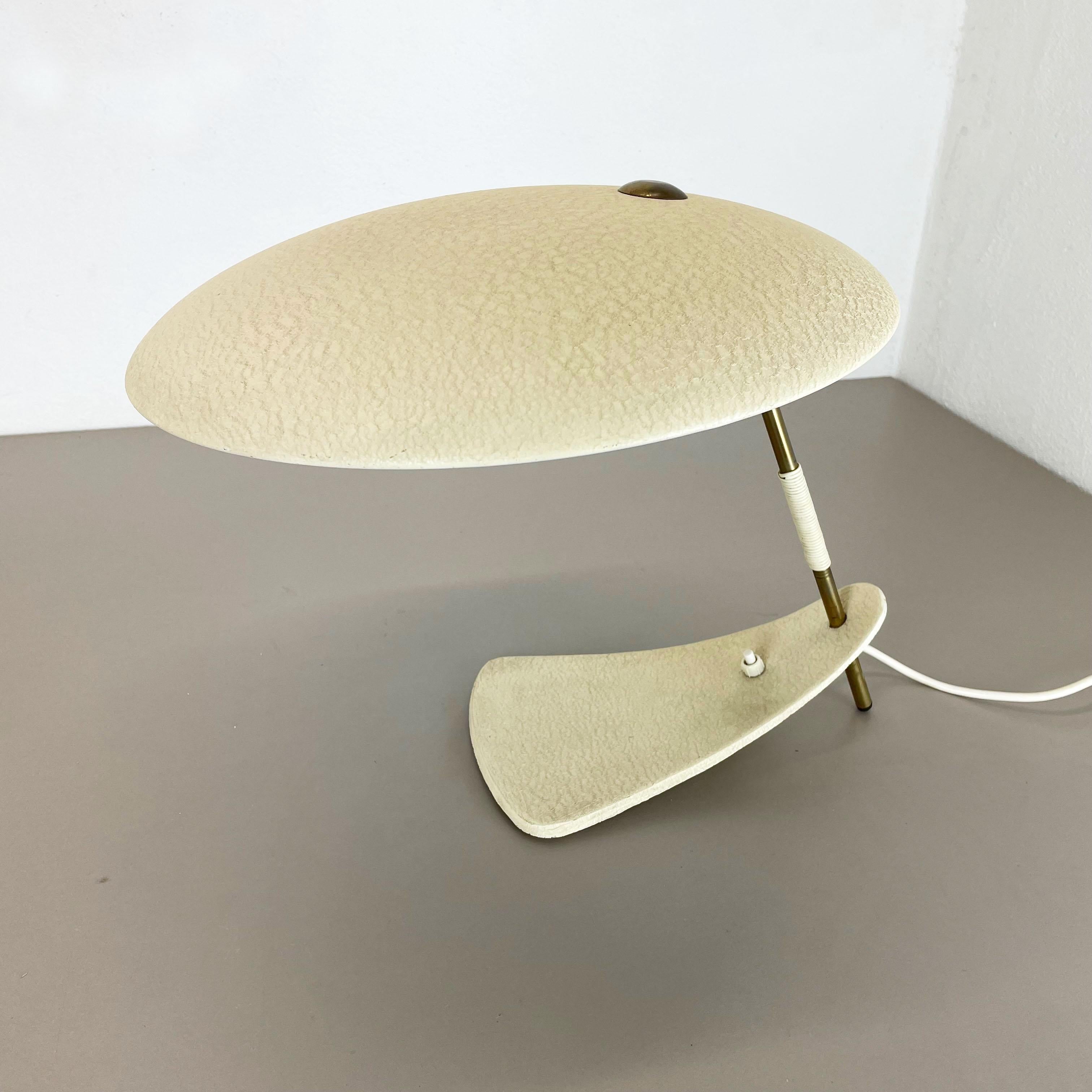 Austrian modernist kalmar sytle Bauhaus beige metal + brass Desk Light, Austria, 1950s For Sale