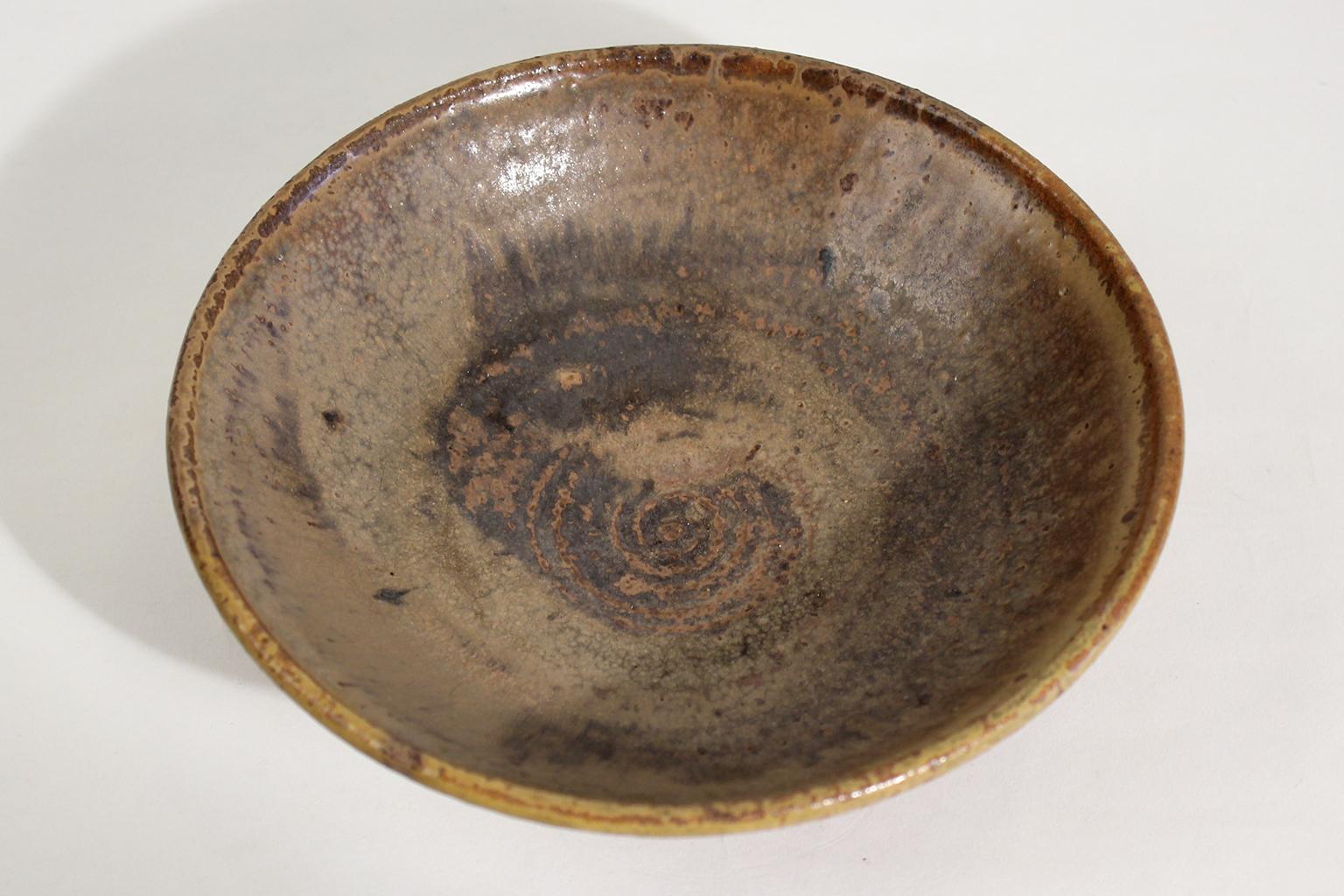 Modernist Karen Karnes Objects U.S.A. Studio Art Pottery Stoneware Bowl In Excellent Condition In San Diego, CA