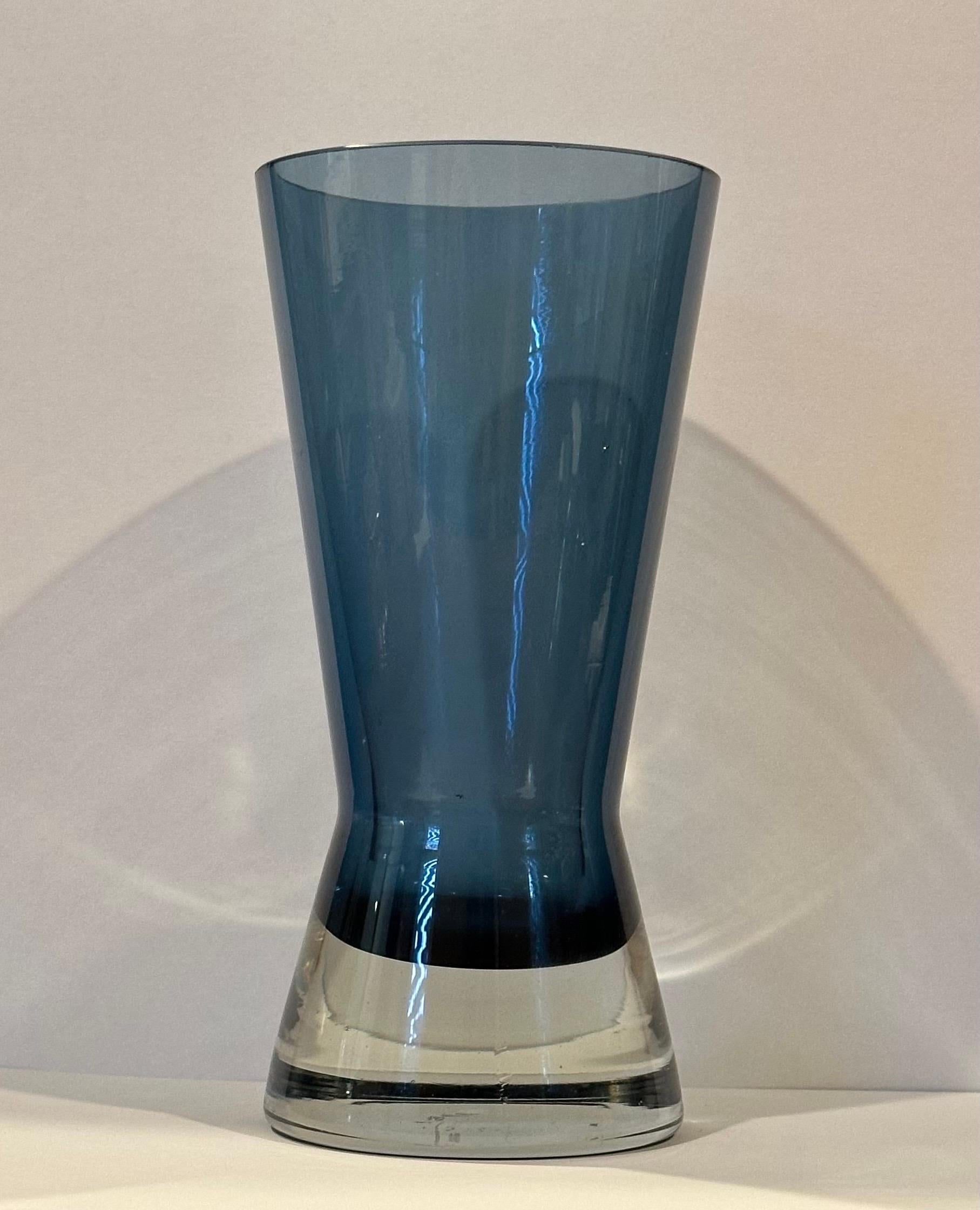 Jarrón modernista de vidrio artístico Kehra de Tamara Aladin para Riihimäen Lasi, Finlandia. Escandinavo moderno en venta