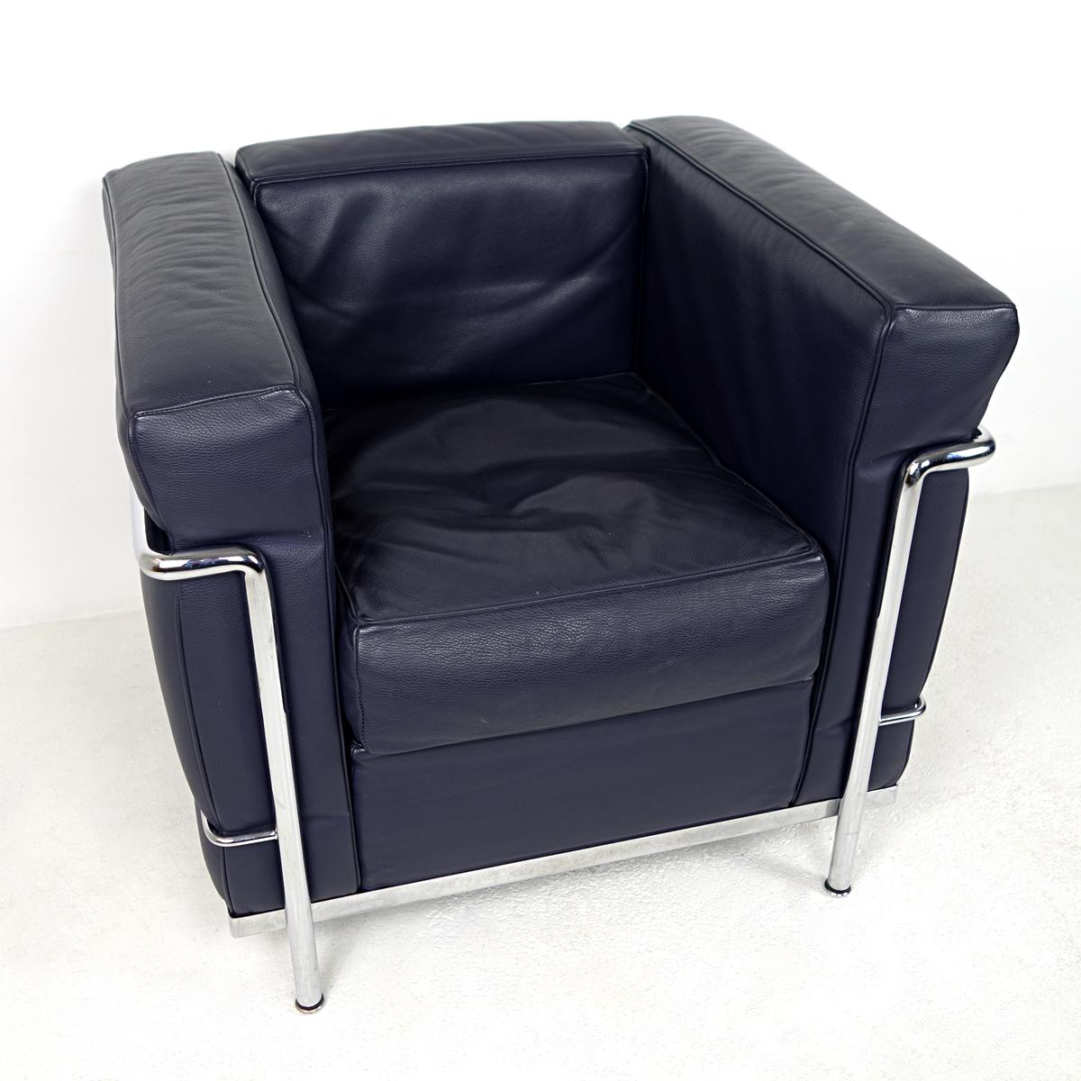 Modernistischer Sessel LC2 Easy Chair von Le Corbusier und Charlotte Perriand für Cassina im Angebot 3