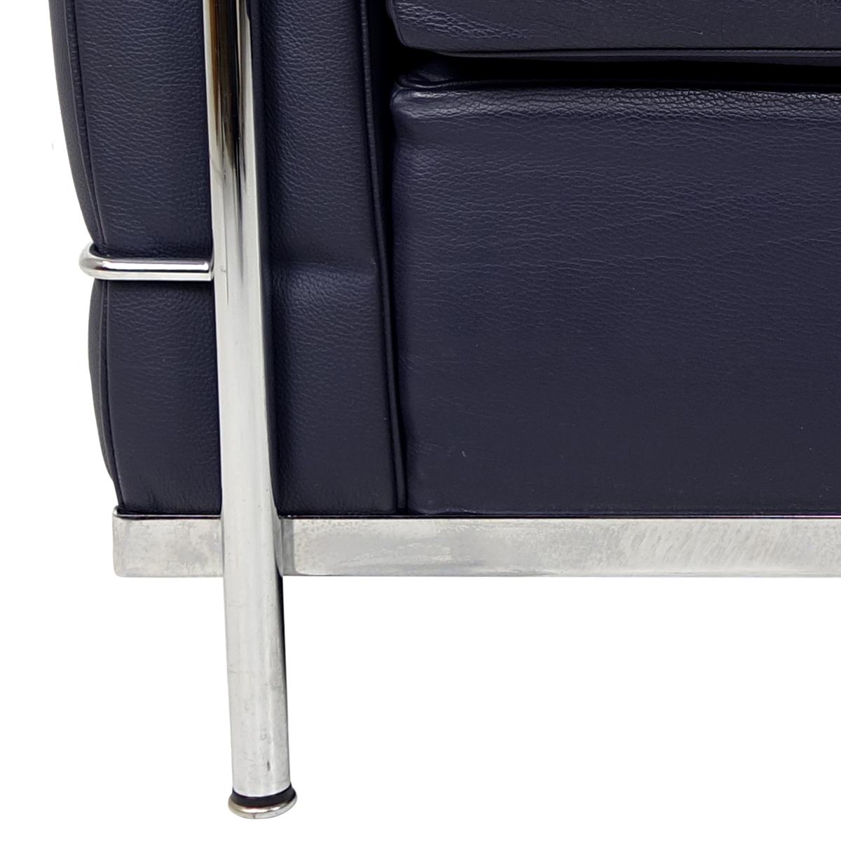 Modernist LC2 Easy Chair by Le Corbusier and Charlotte Perriand for Cassina 6
