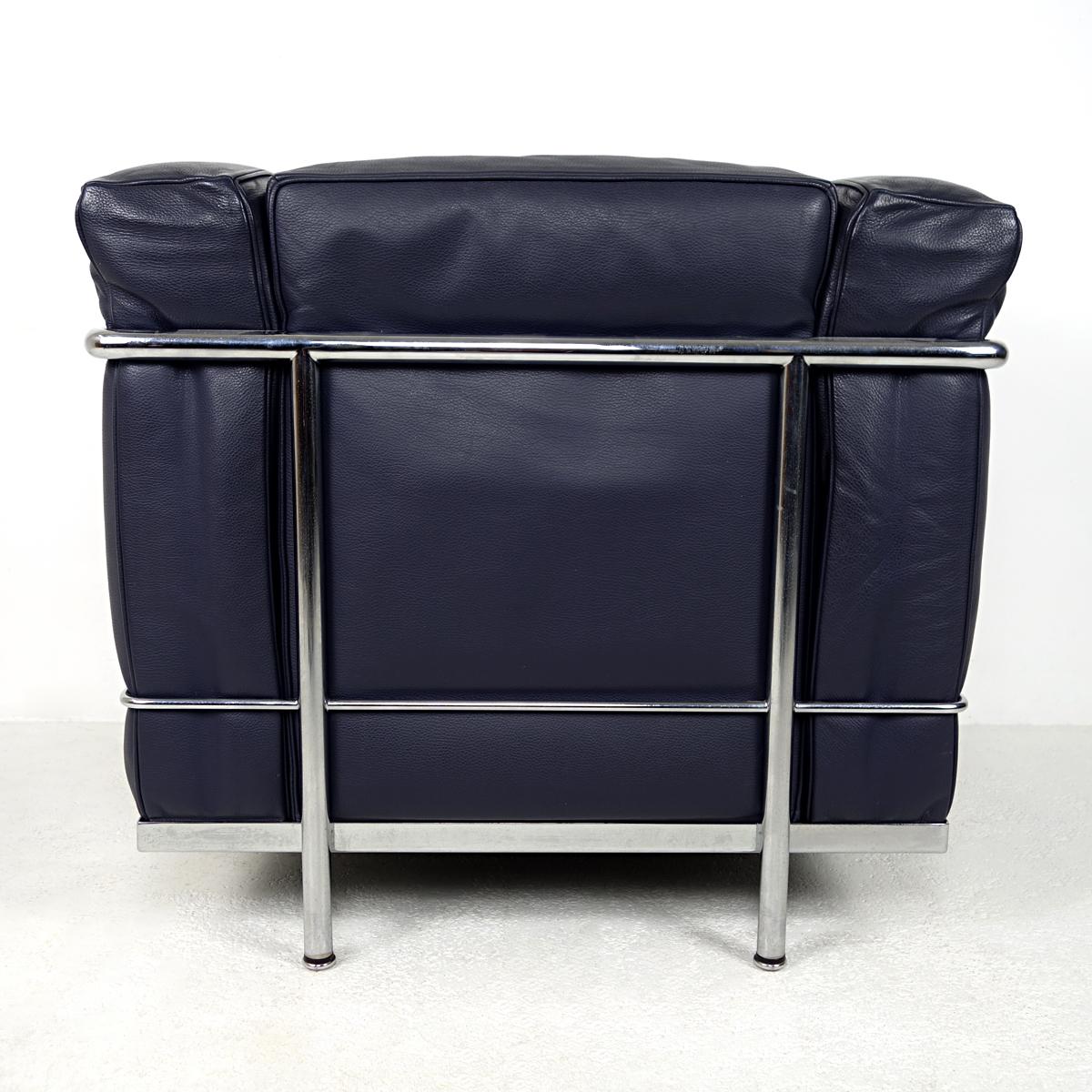 Leather Modernist LC2 Easy Chair by Le Corbusier and Charlotte Perriand for Cassina For Sale
