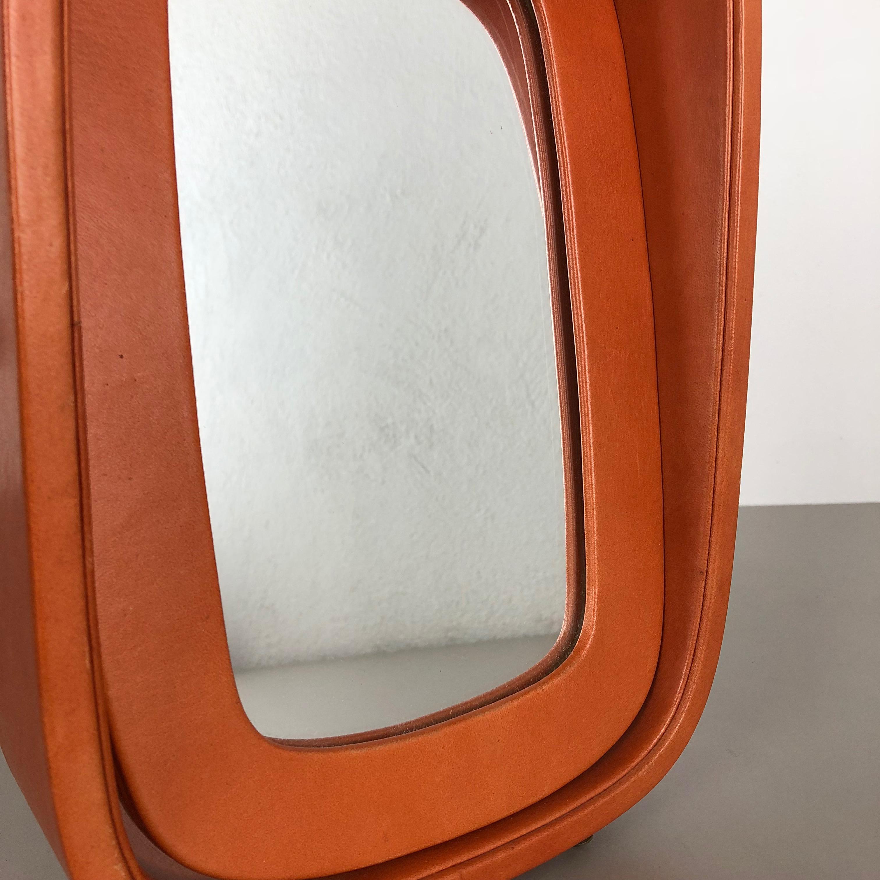 Glass Modernist Leather Table Mirror Vereinigte Werkstätten Attrib., Germany, 1960s For Sale