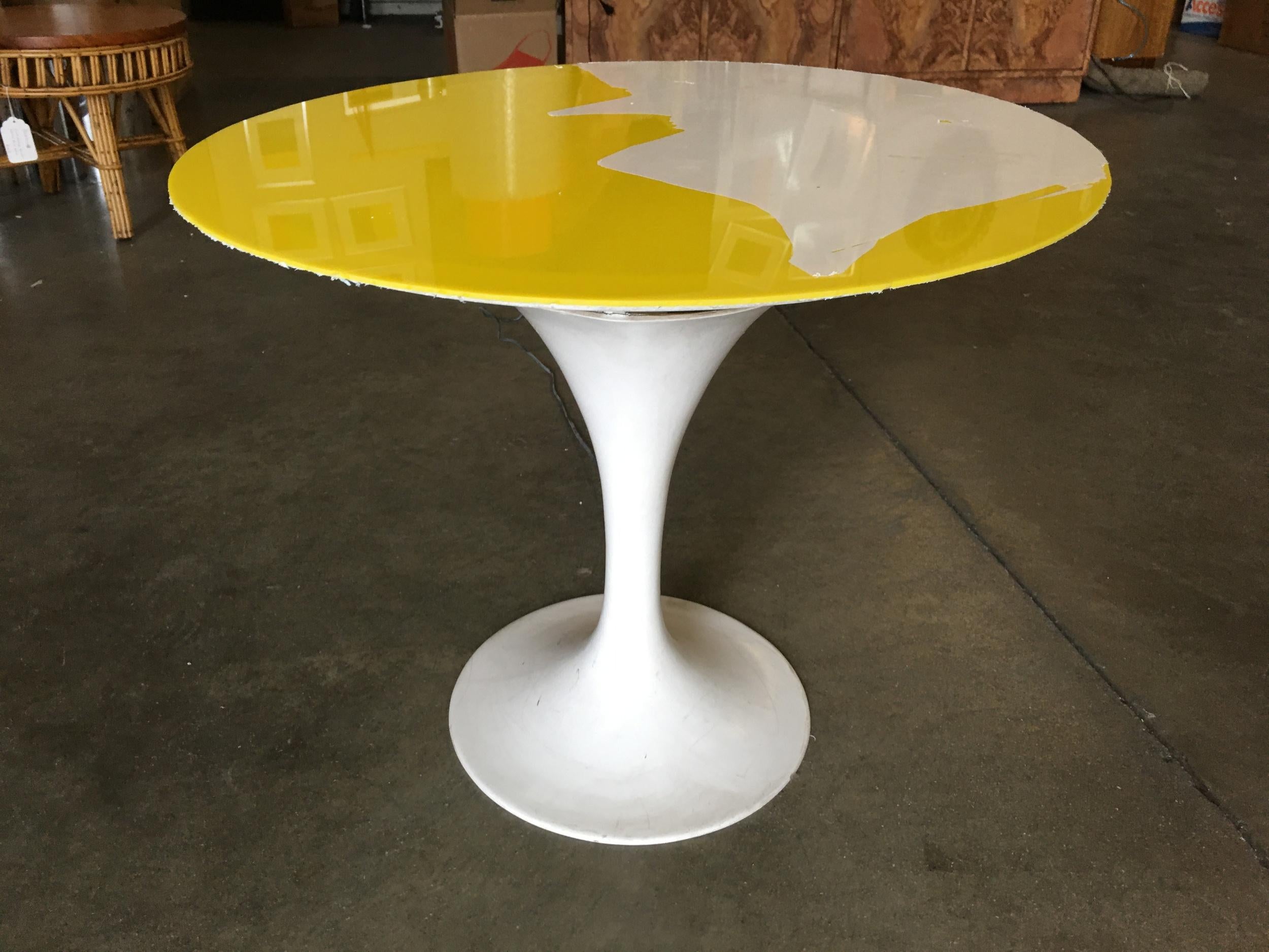 American Modernist Light Up Tulip Style Coffee Table For Sale