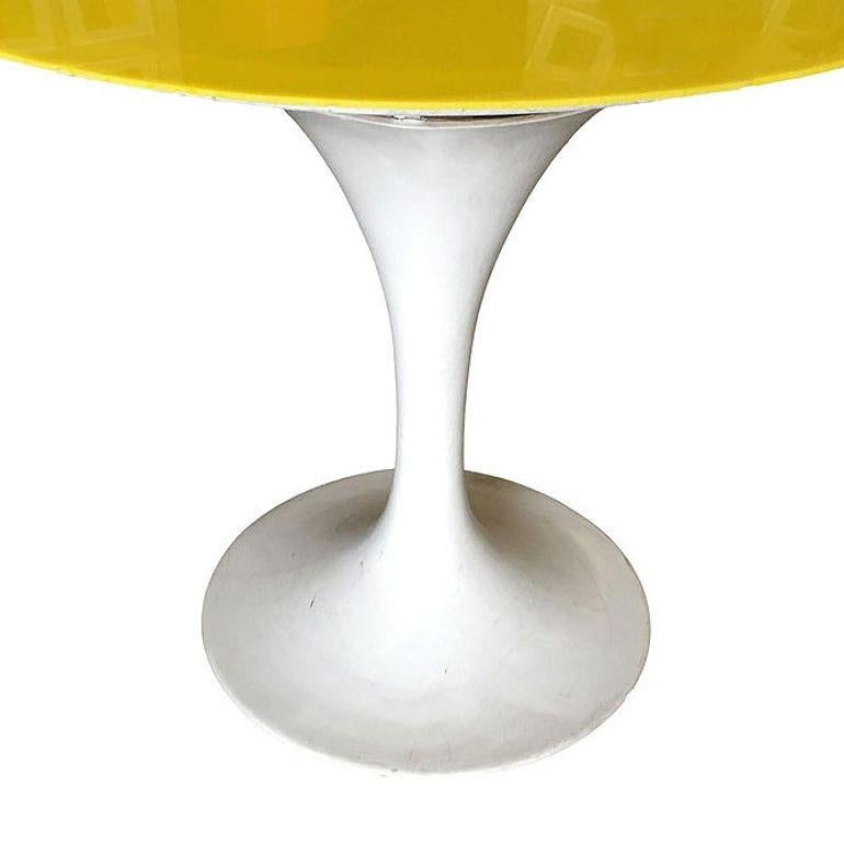 Modernist Light Up Tulip Style Coffee Table In Excellent Condition For Sale In Van Nuys, CA