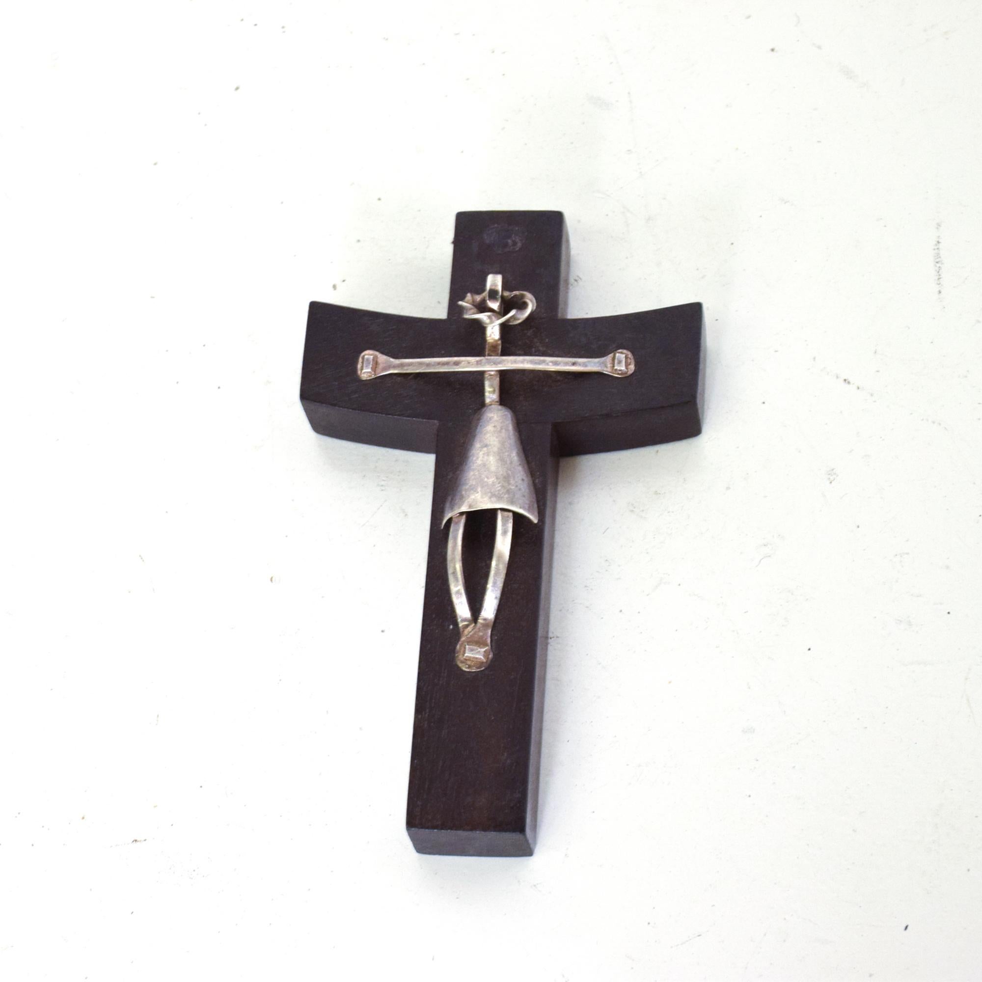 1940s Los Castillo Abstract Cross Thick Mahogany Wood + Sterling Silver Mexico In Good Condition For Sale In Chula Vista, CA