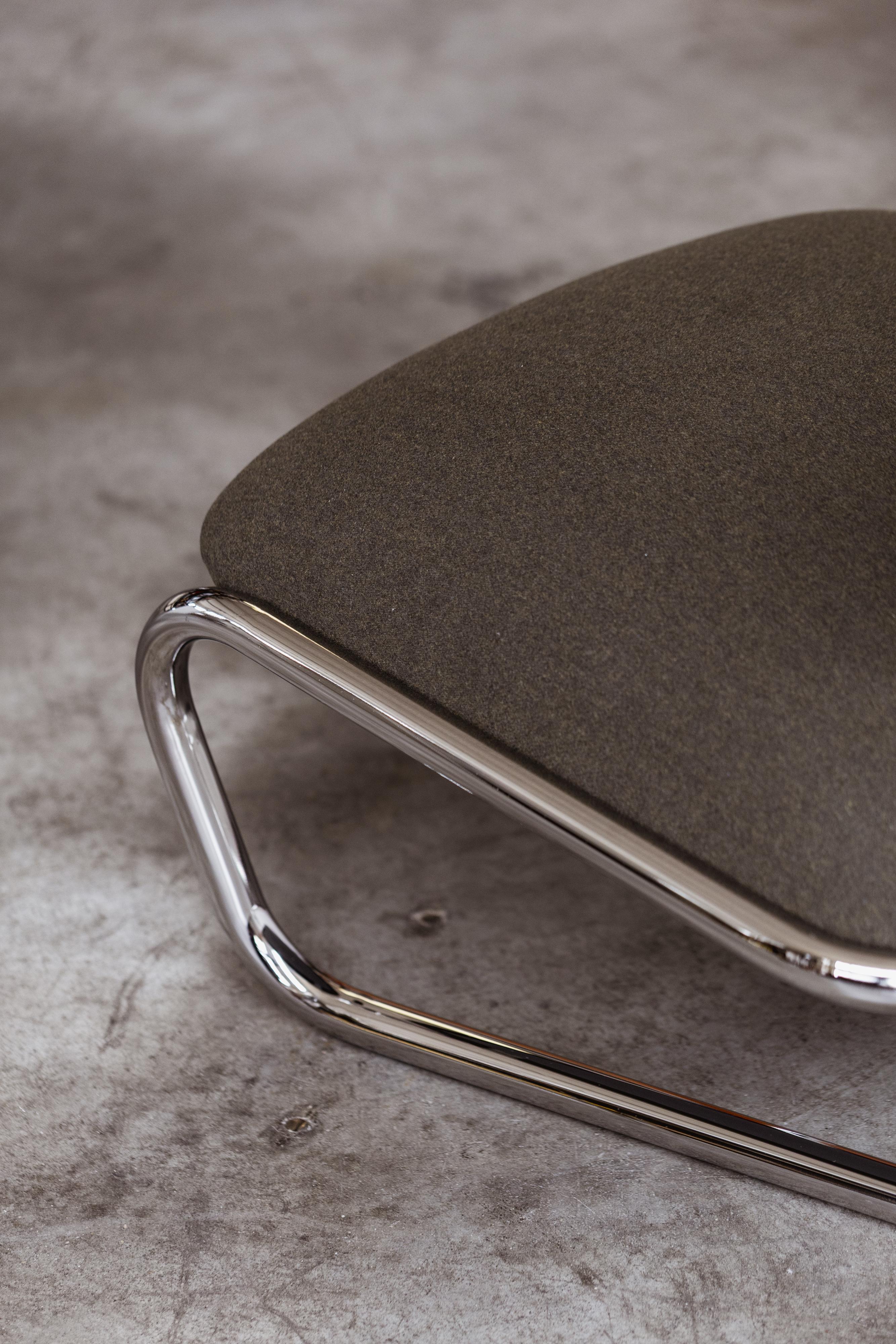 Silla de salón modernista de acero cromado tubular, Loden verde, 1970 en venta 3
