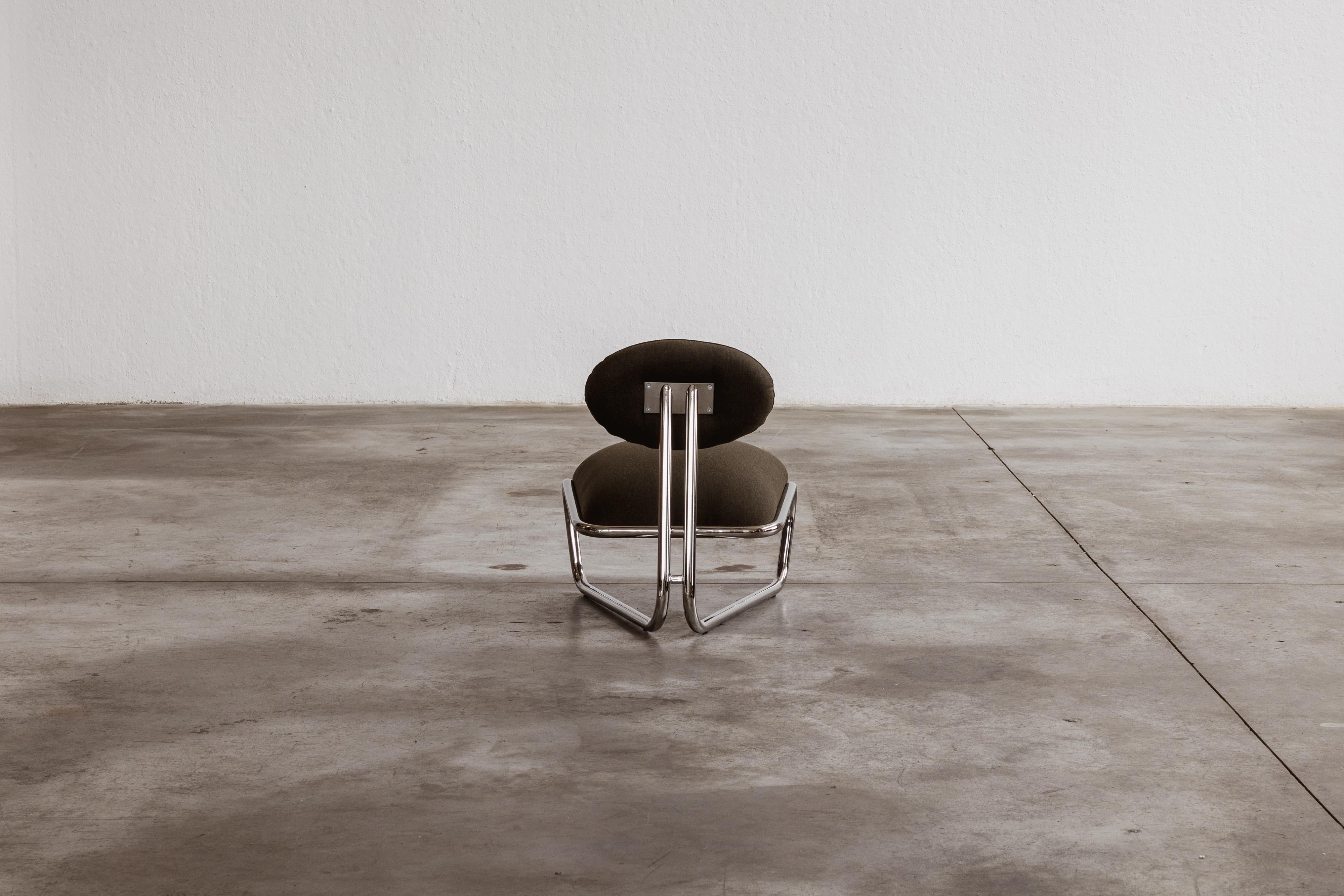 Silla de salón modernista de acero cromado tubular, Loden verde, 1970 Lana en venta