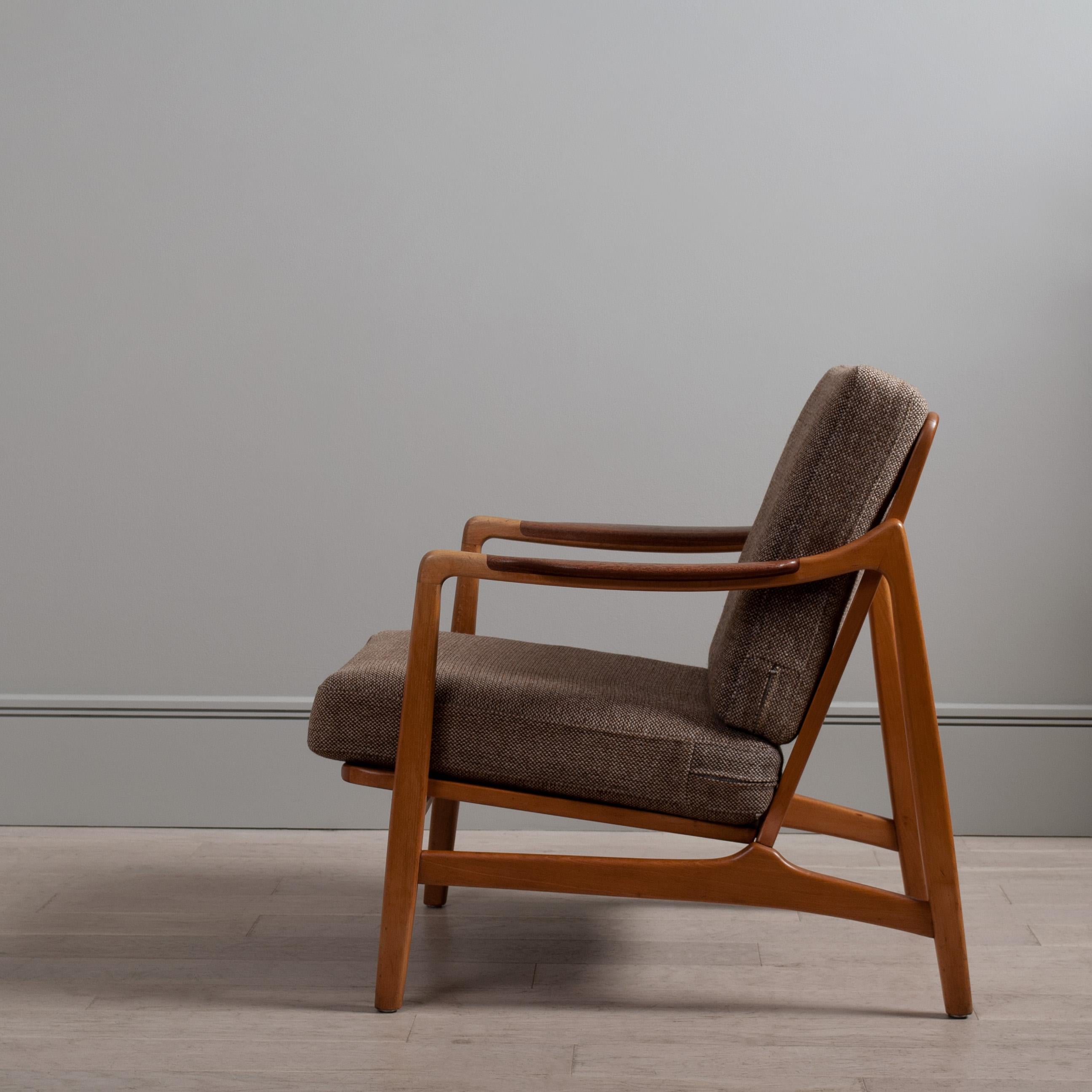 Modernist Lounge Chair, Tove & Edvard Kindt Larsen In Good Condition For Sale In London, GB