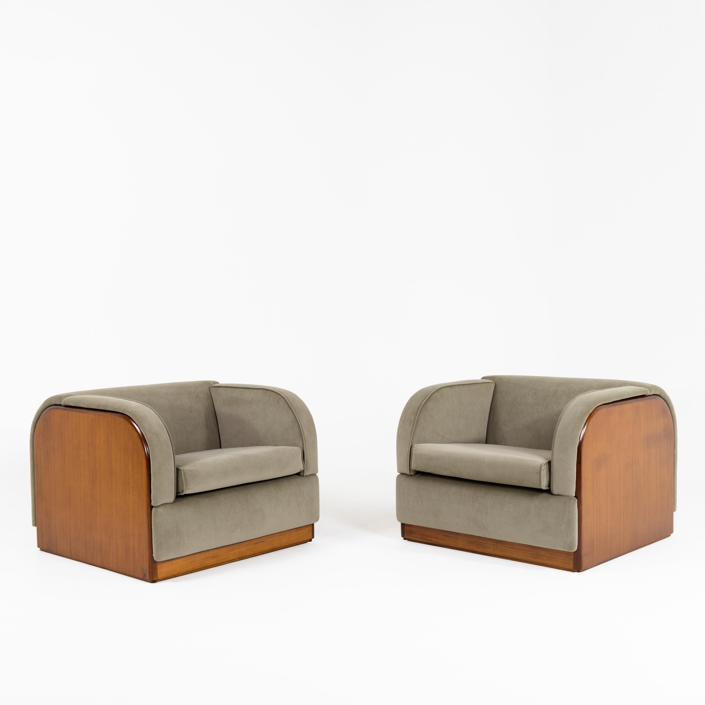 Italian Modernist Lounge Chairs, Probably Italy, 1940s