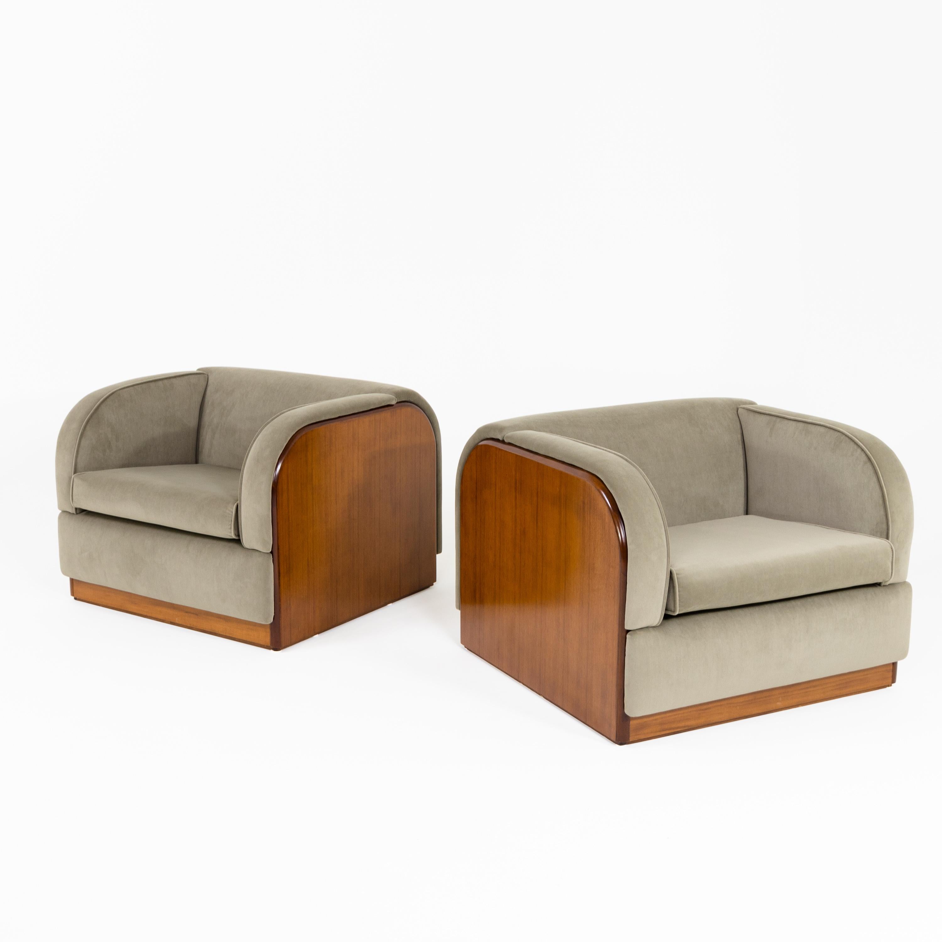 Modernist Lounge Chairs, Probably Italy, 1940s 2