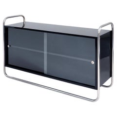 Bibliothèque basse moderniste, métal chromé, bois laqué, verre, personnalisable