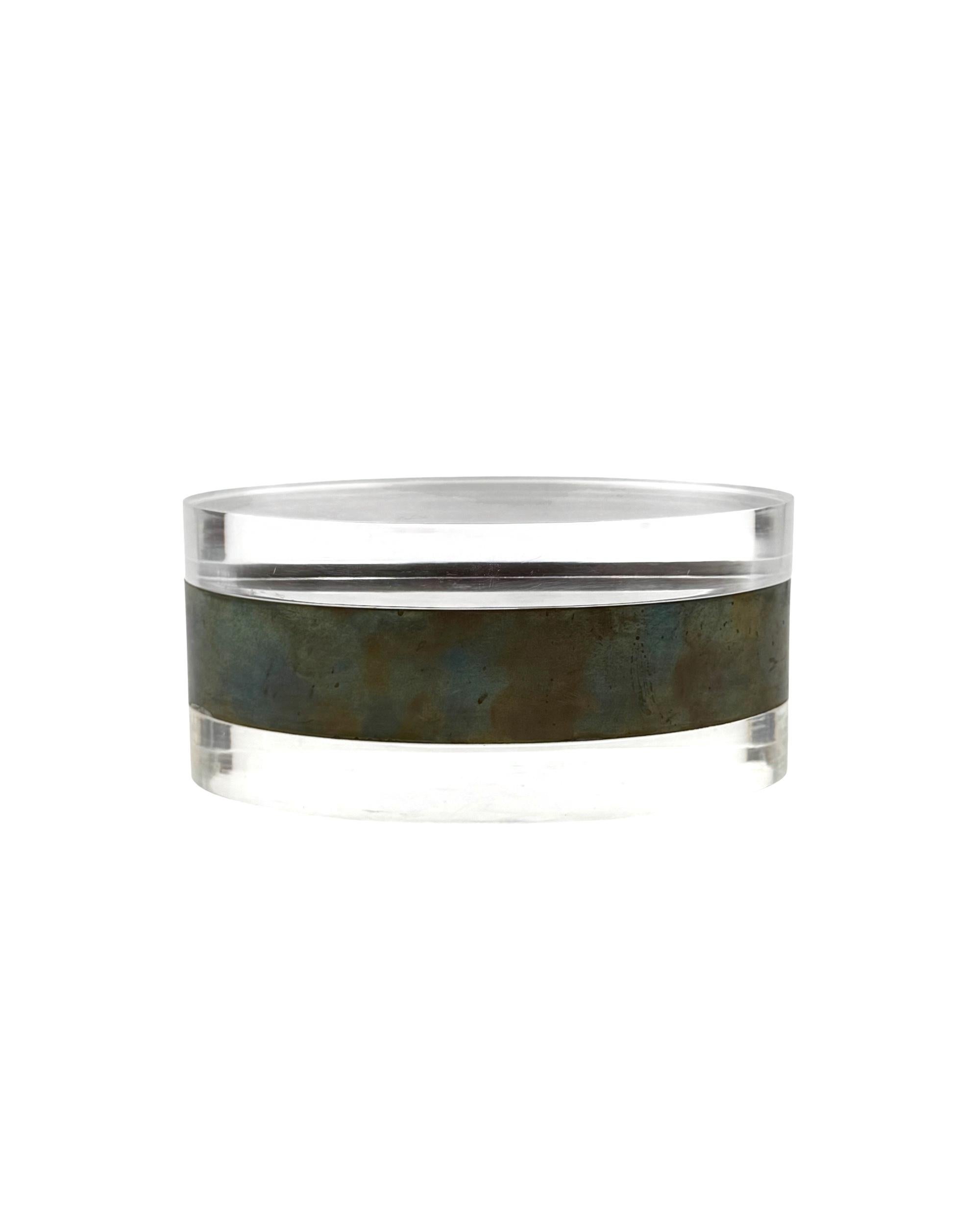 Modernist lucite and silver-plate oval jewelry box, Italy 1970s in vendita 5