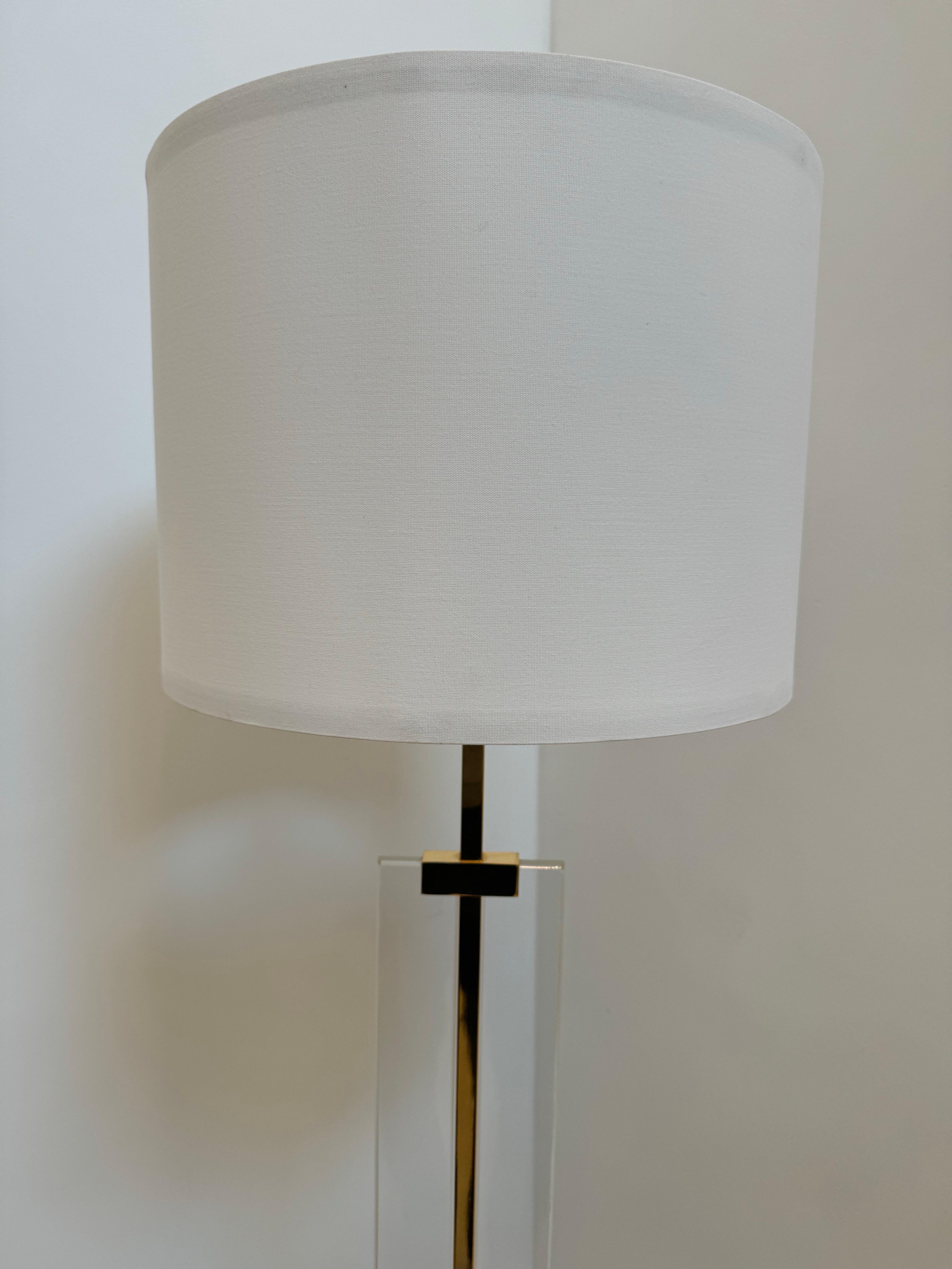 Hollywood Regency Modernist Lucite, Brass, and Chrome Floor Lamp, 1970s For Sale