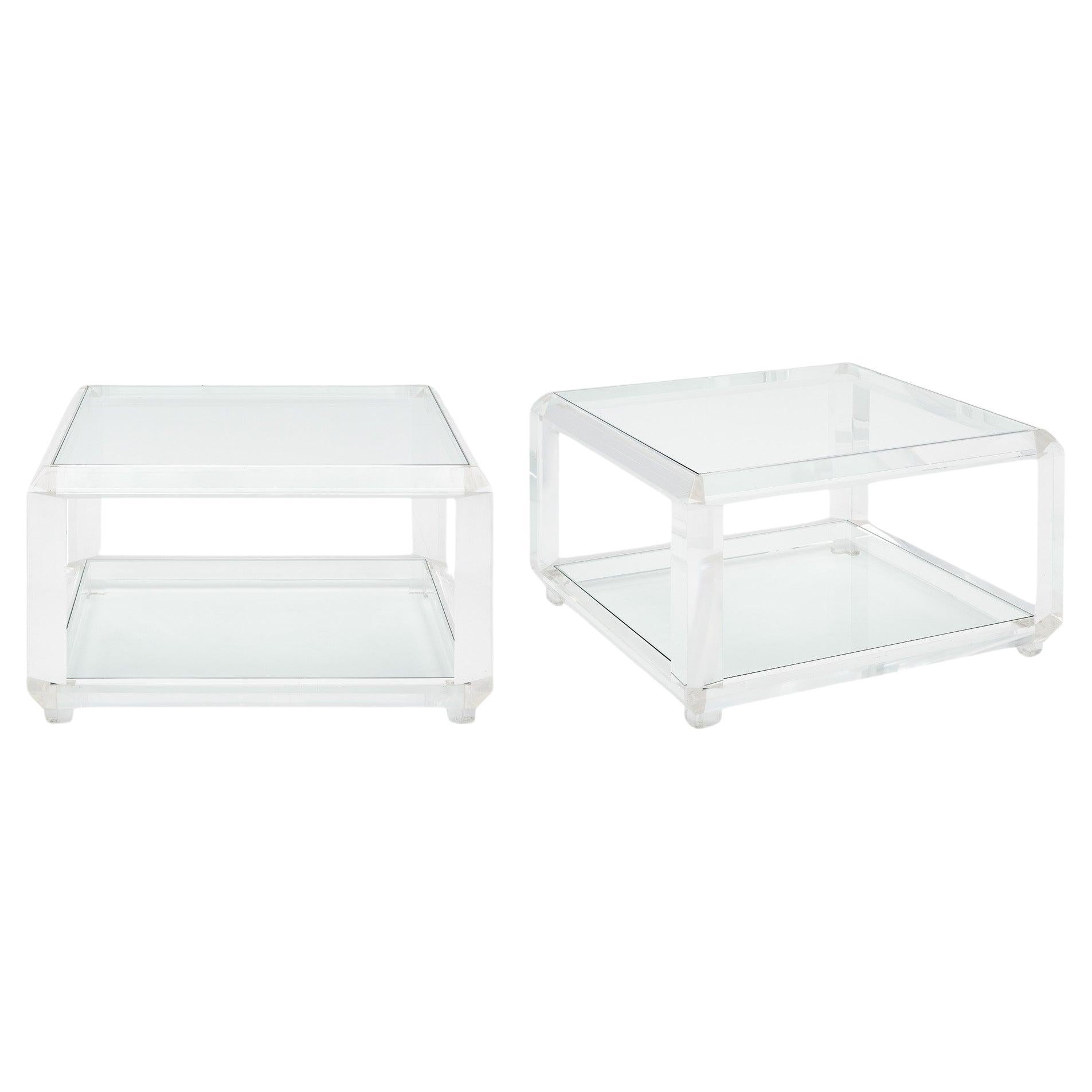 Tables basses modernistes en lucite de Marc Micoud en vente