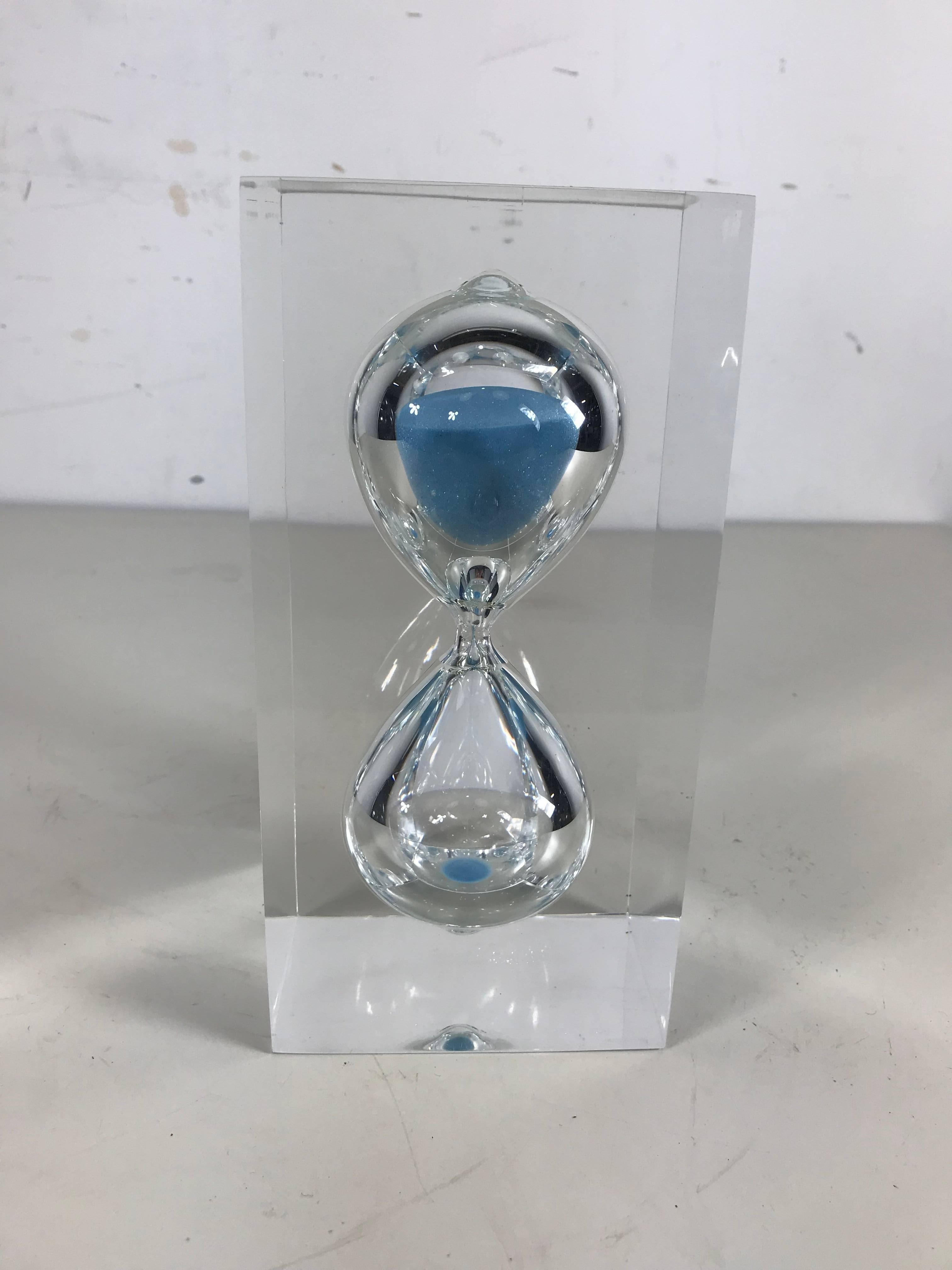 Modernist Lucite Hourglass Sculpture with Ice Blue Sand, Franco Scuderi In Good Condition In Buffalo, NY
