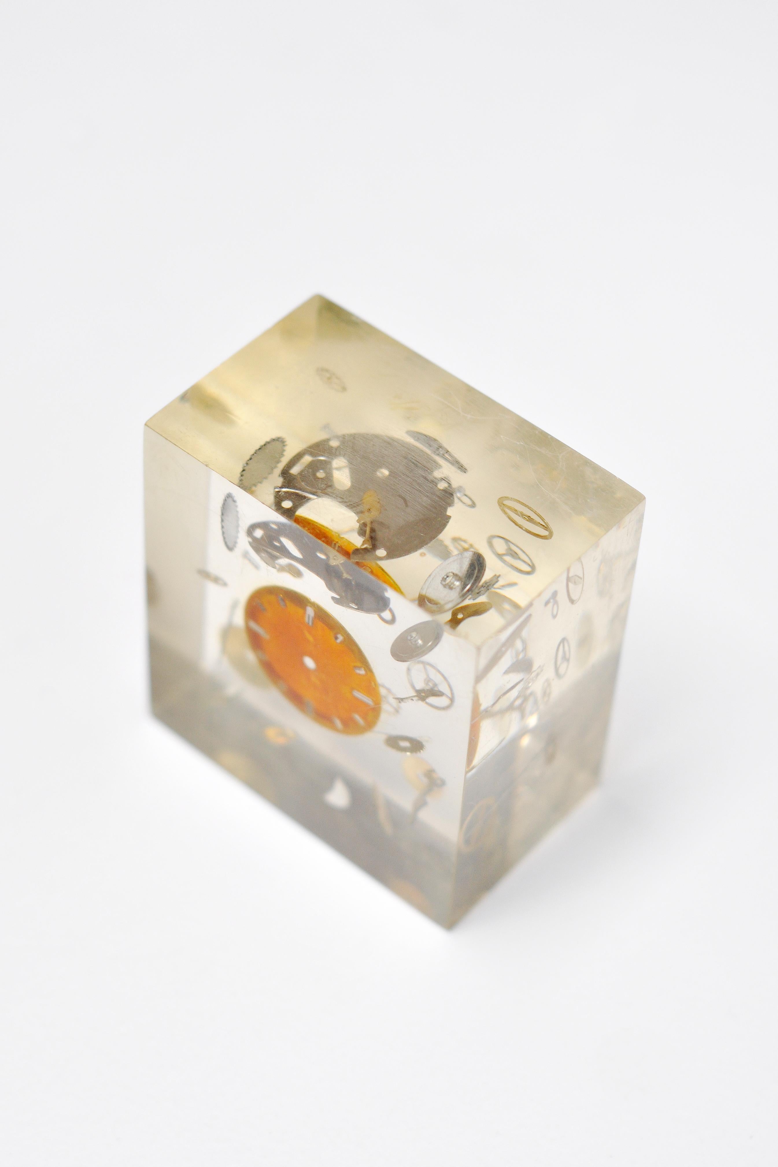 Late 20th Century Modernist Lucite Resin Sculpture with Exploded Clock by Pierre Giraudon, 1970's For Sale
