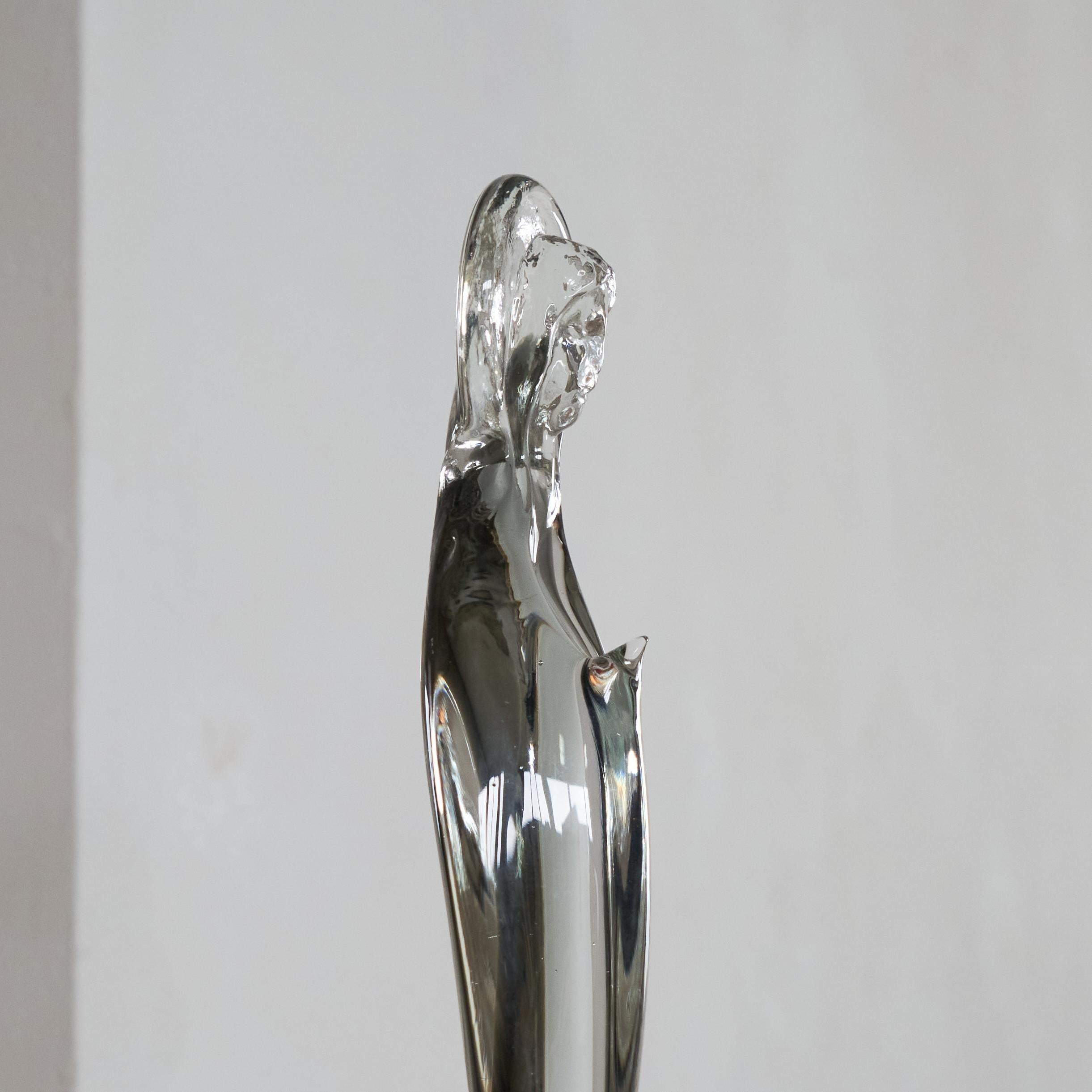 Mid-Century Modern Madonna moderniste en verre d'art des années 1960 en vente
