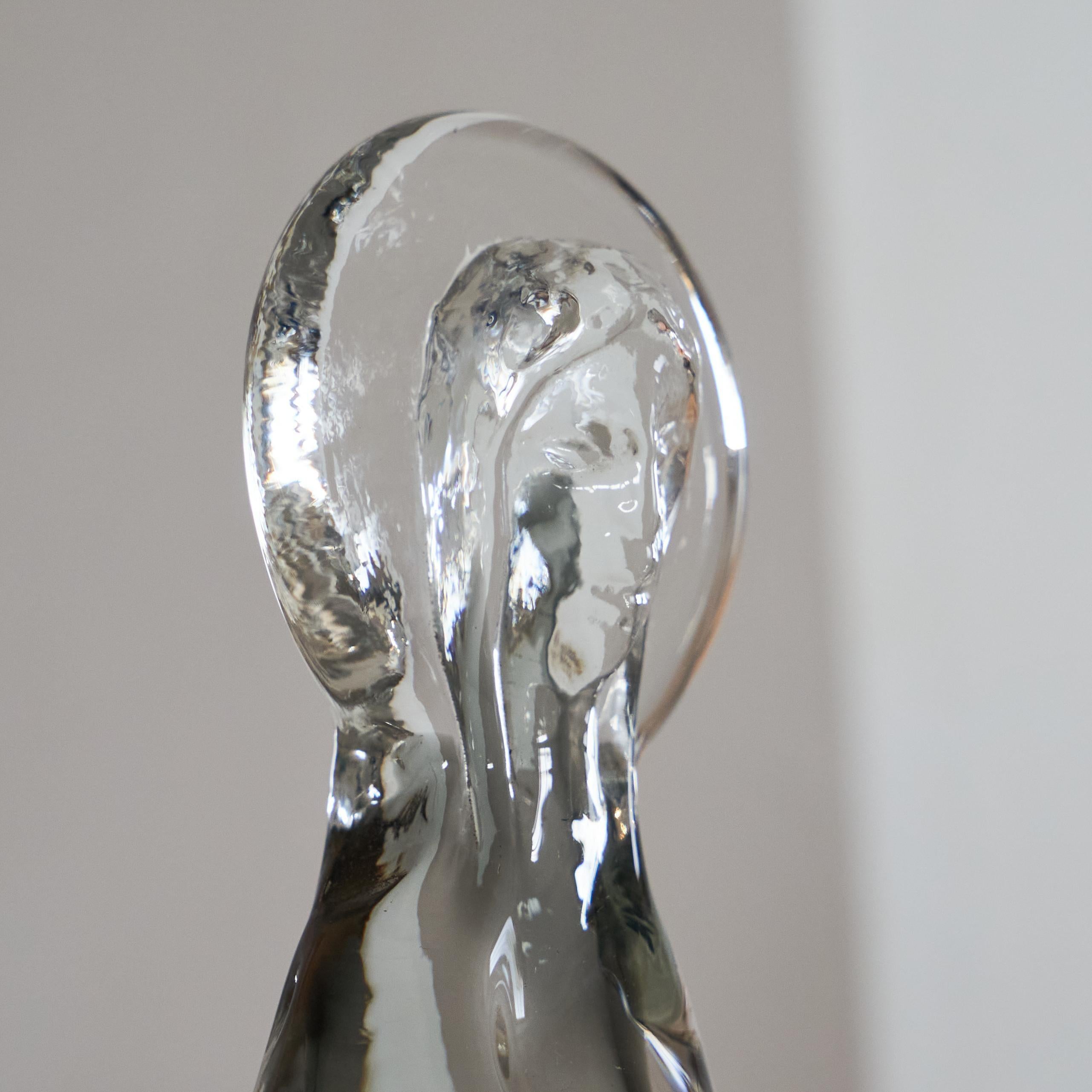 20ième siècle Madonna moderniste en verre d'art des années 1960 en vente