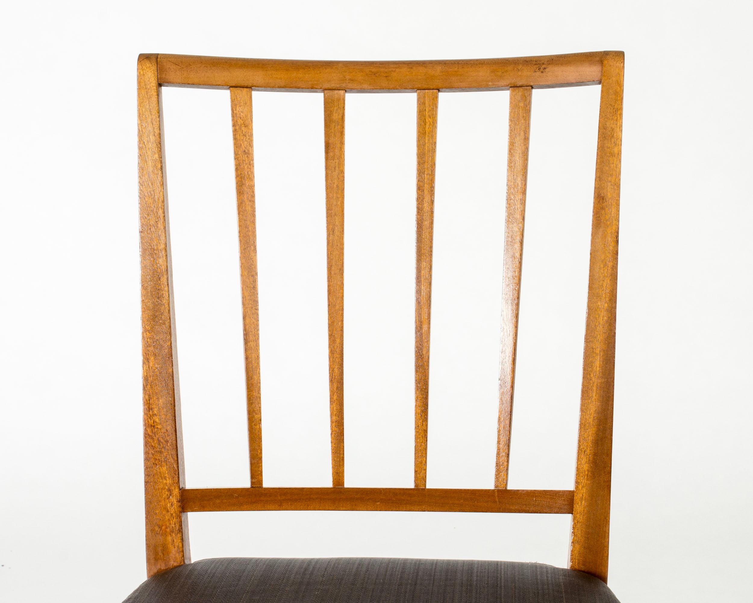 Suédois Chaises de salle à manger modernistes en acajou et crin de cheval, Josef Frank, Suède, années 1940 en vente