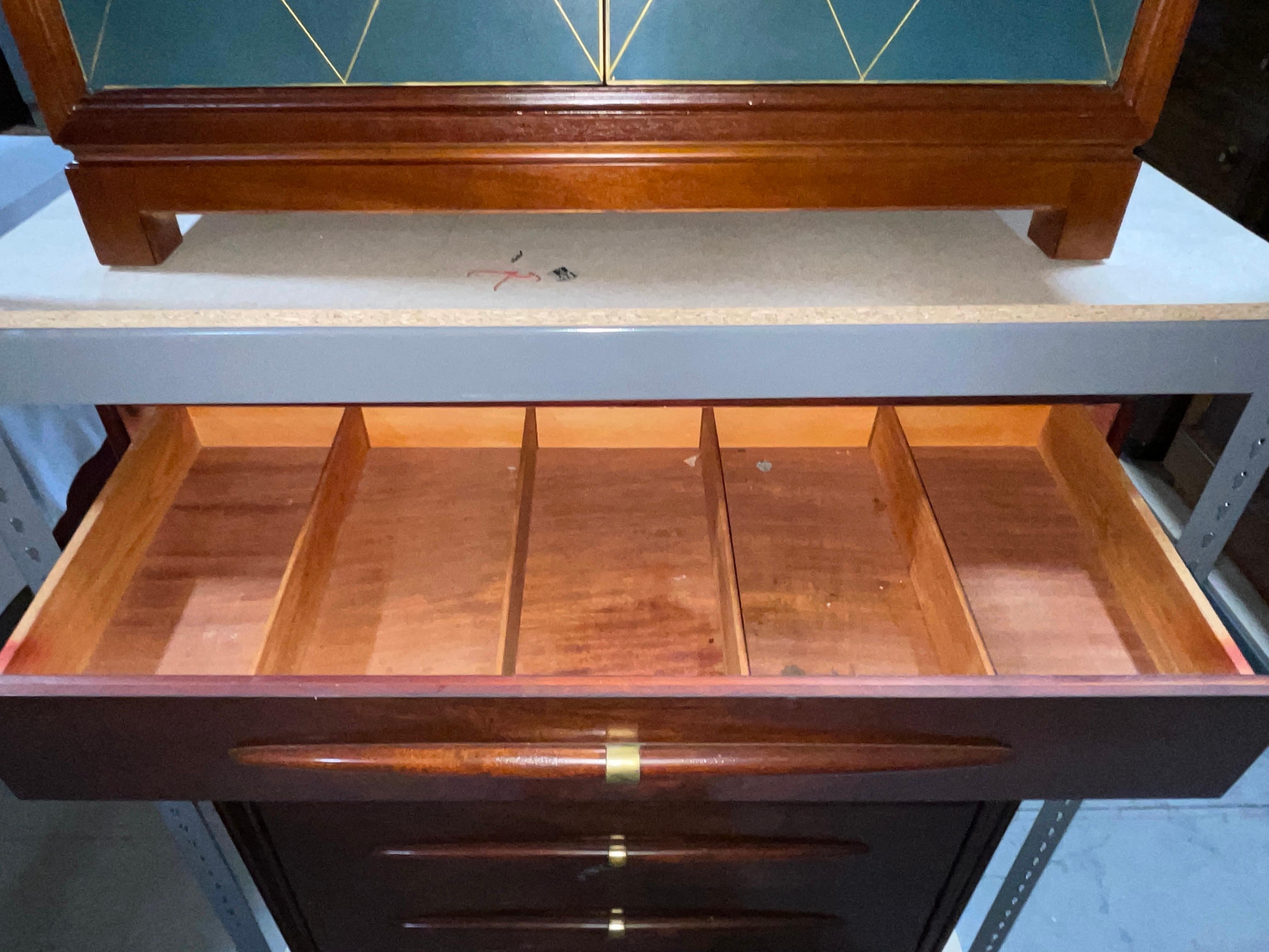 Cassapanca modernista in mogano di Gibbard In condizioni buone in vendita a Hanover, MA