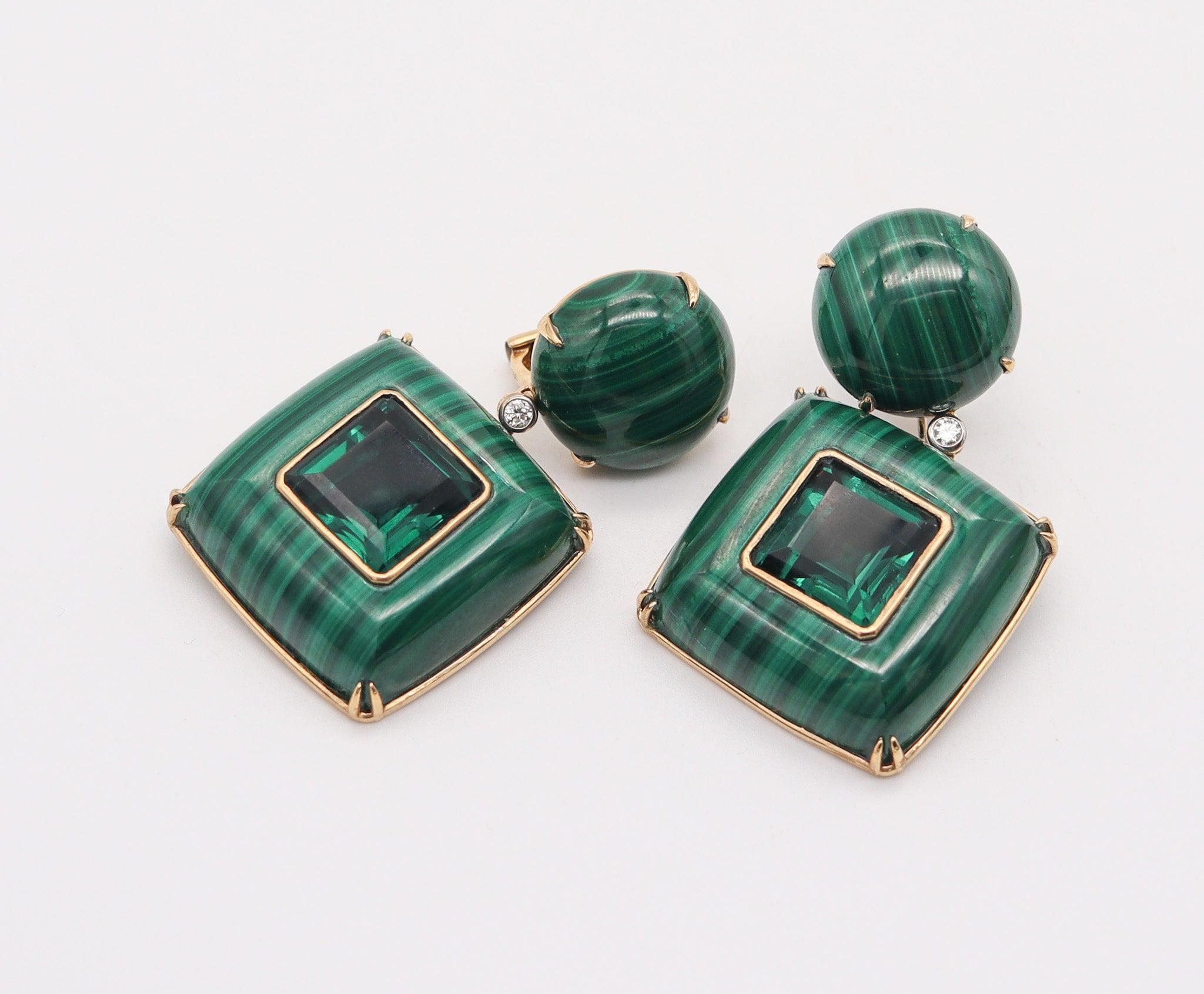 Taglio misto Orecchini pendenti di malachite MODERNIST in oro 18Kt con diamanti e quarzi in vendita