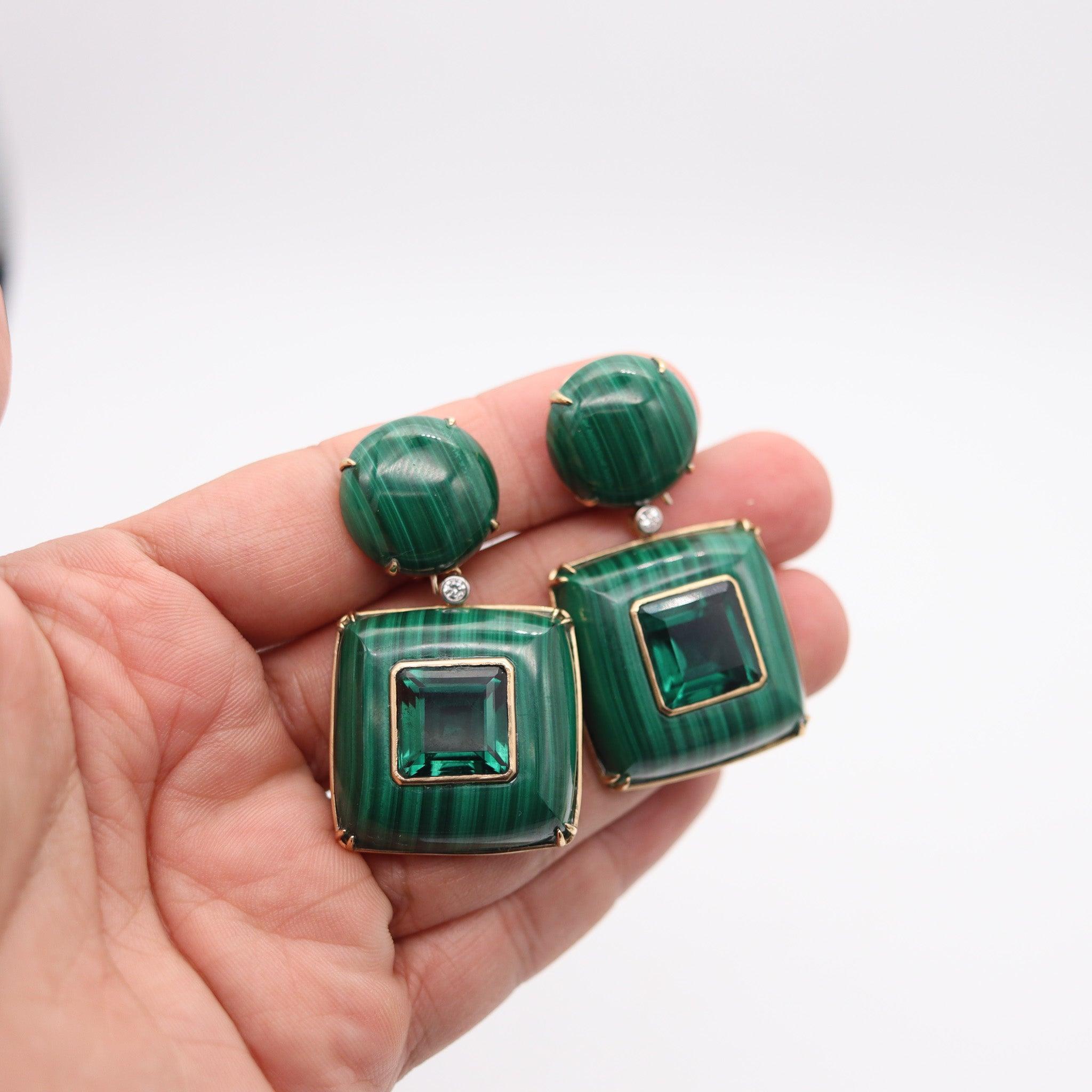 Donna Orecchini pendenti di malachite MODERNIST in oro 18Kt con diamanti e quarzi in vendita