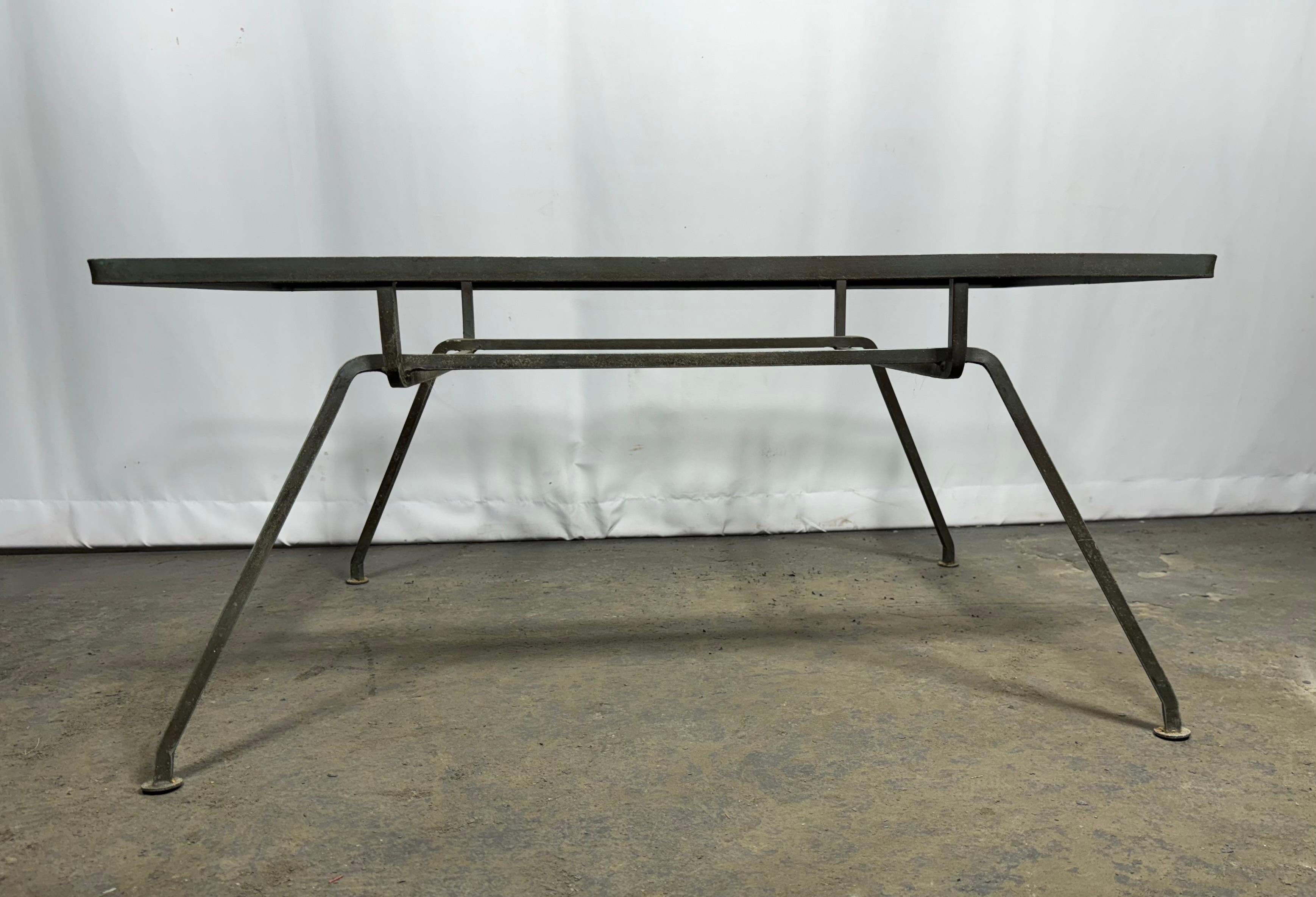 Table basse/table de cocktail moderniste en marbre et fer fabriquée en Italie  Salterini en vente 5
