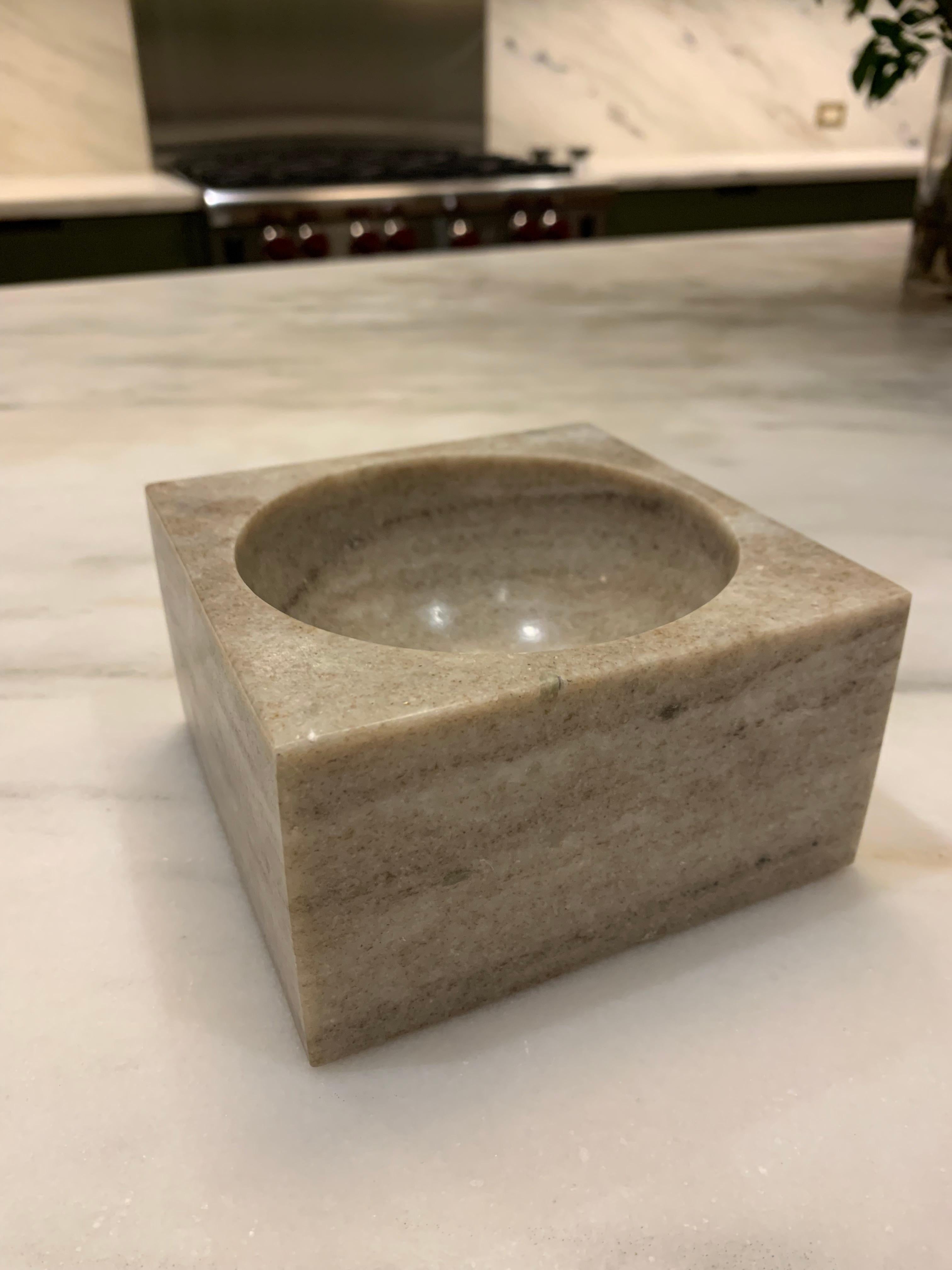 Modernist Marble Bowl in Beige 2