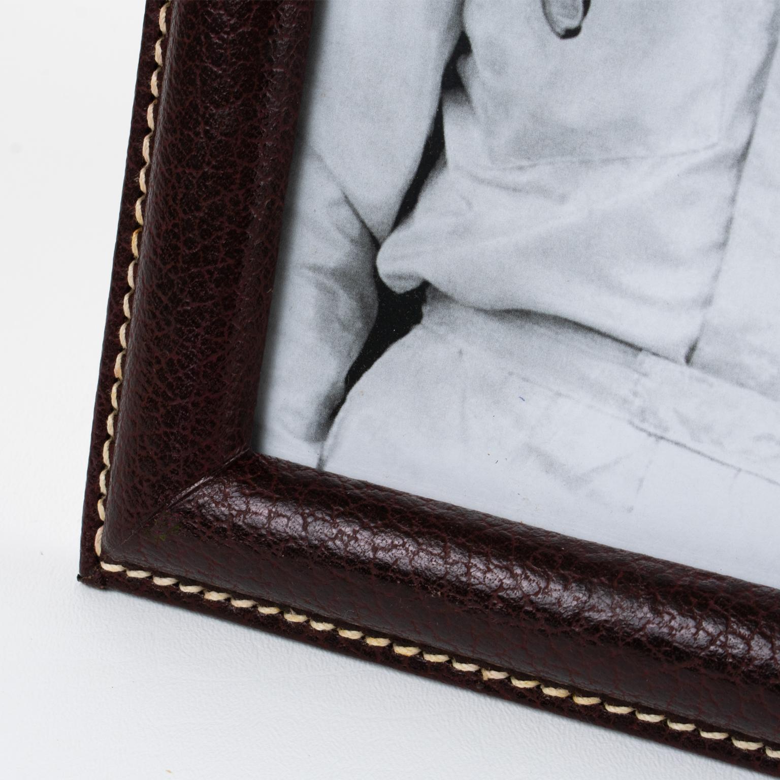 Modernist Maroon Leather Picture Frame, France circa 1950 For Sale 4