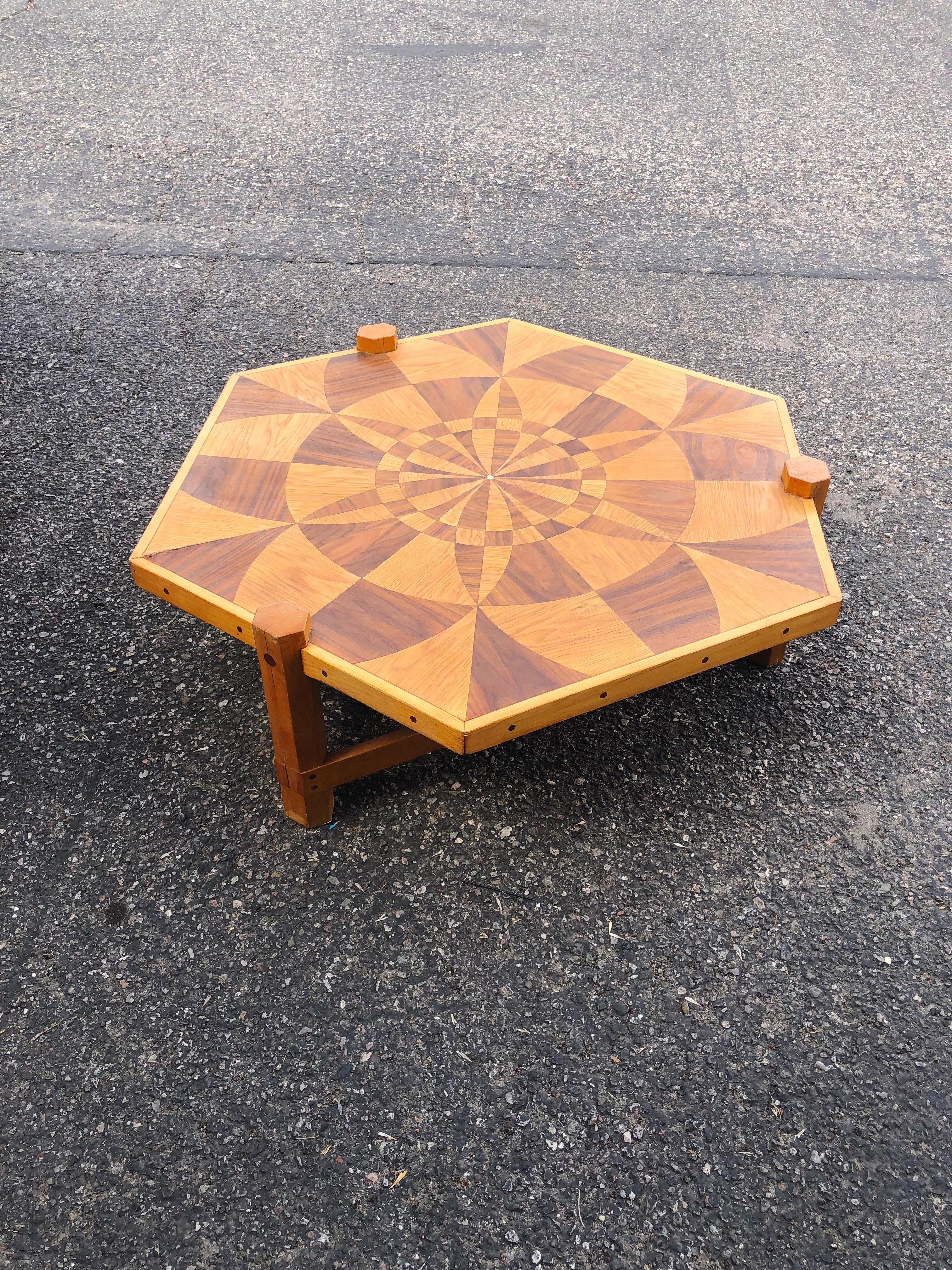 Modernist Marquetry Folk Art Wooden Inlay Coffee Table with Geometric Design In Good Condition For Sale In Clarkdale, AZ