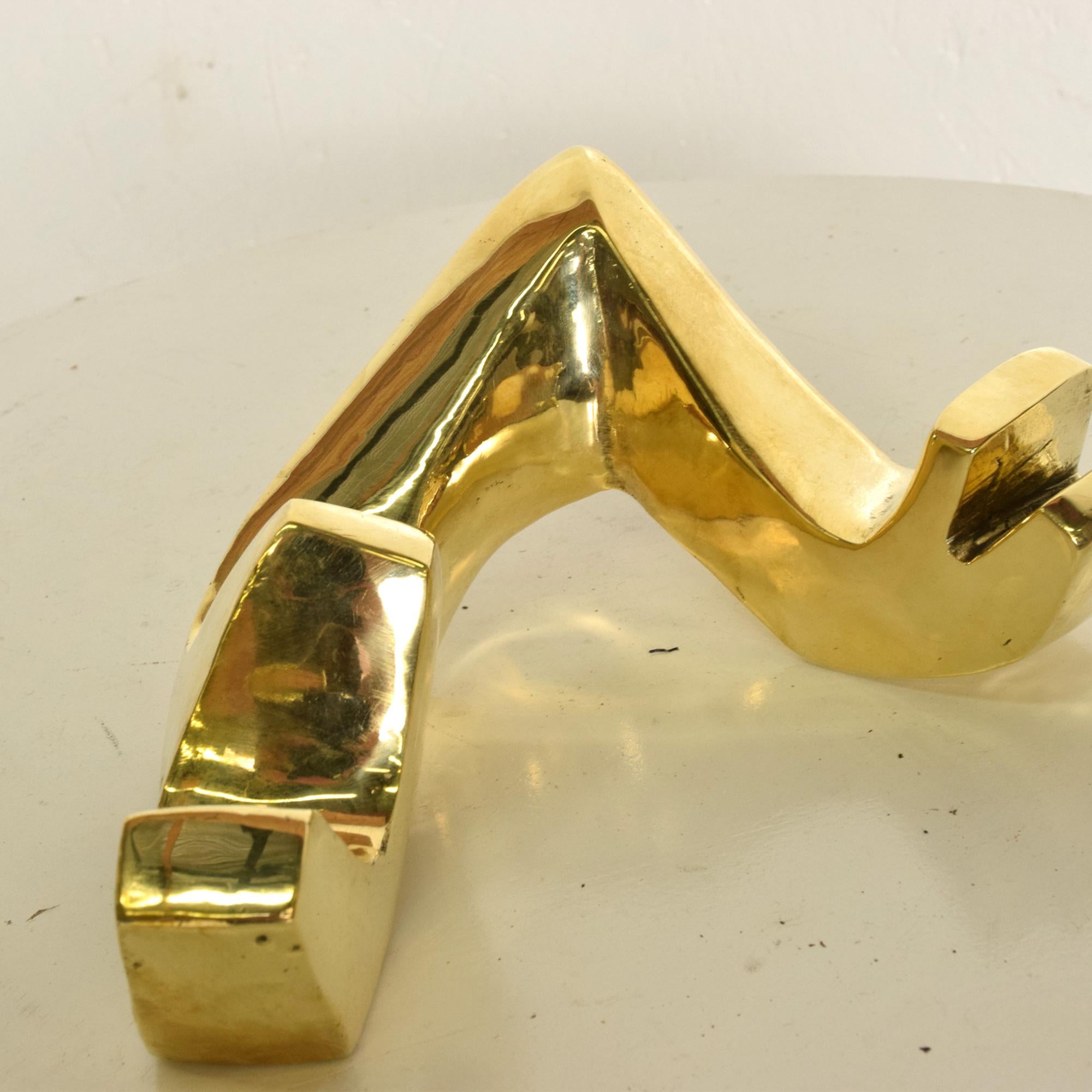 Abstrakte Bronzeskulptur einer Schlange, Mathias Goeritz, Tier Pedregal, Mexiko, 1970er Jahre im Angebot 7
