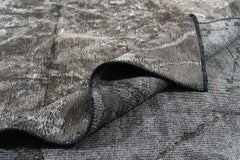 Tapis semi-pelucheux de luxe moderniste gris moyen à motif de marbre abstrait