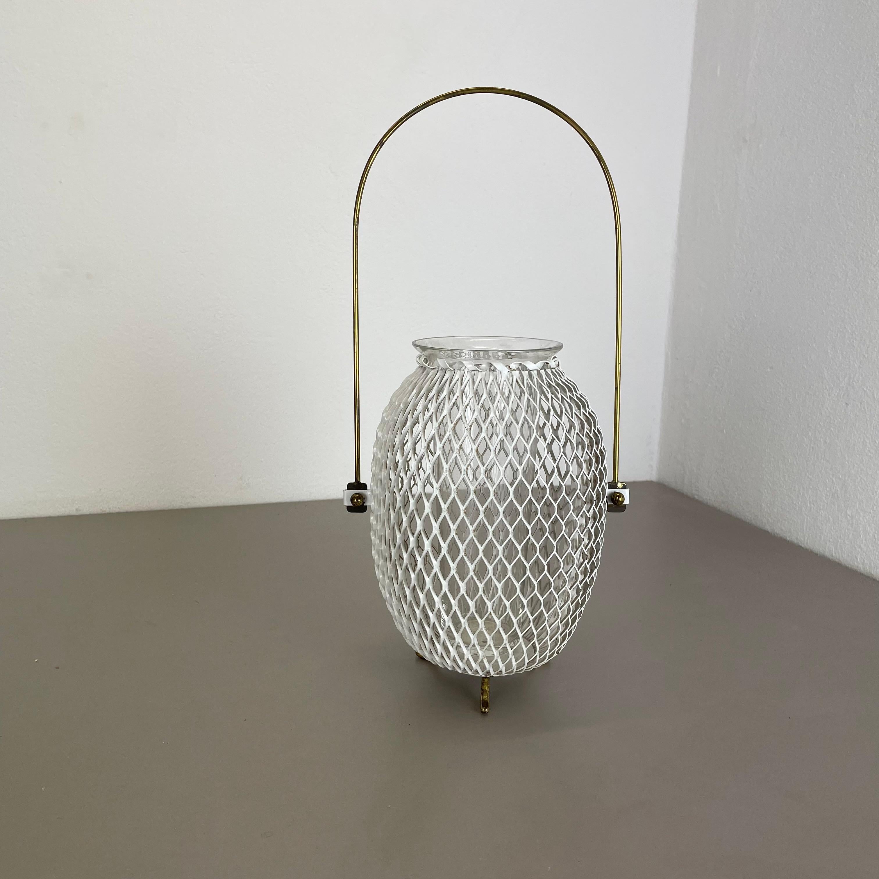 Modernistische Vasen-Blumentopf-Pflanzgefäßelement aus Metall im Mategot-Stil aus Metall, Frankreich 1950er Jahre (Moderne der Mitte des Jahrhunderts) im Angebot