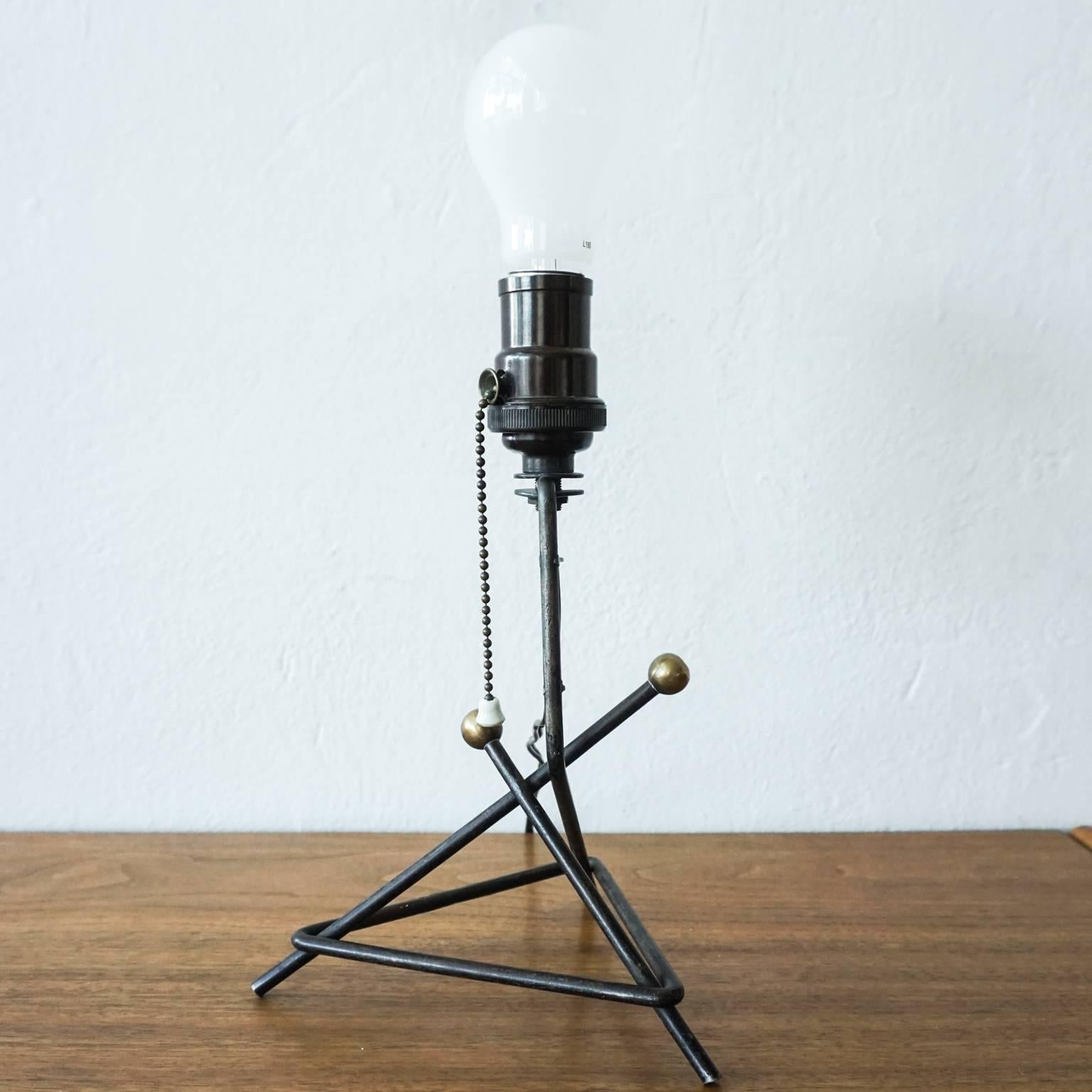 Mid-20th Century Modernist Mexican Iron and Brass Table Lamp For Sale