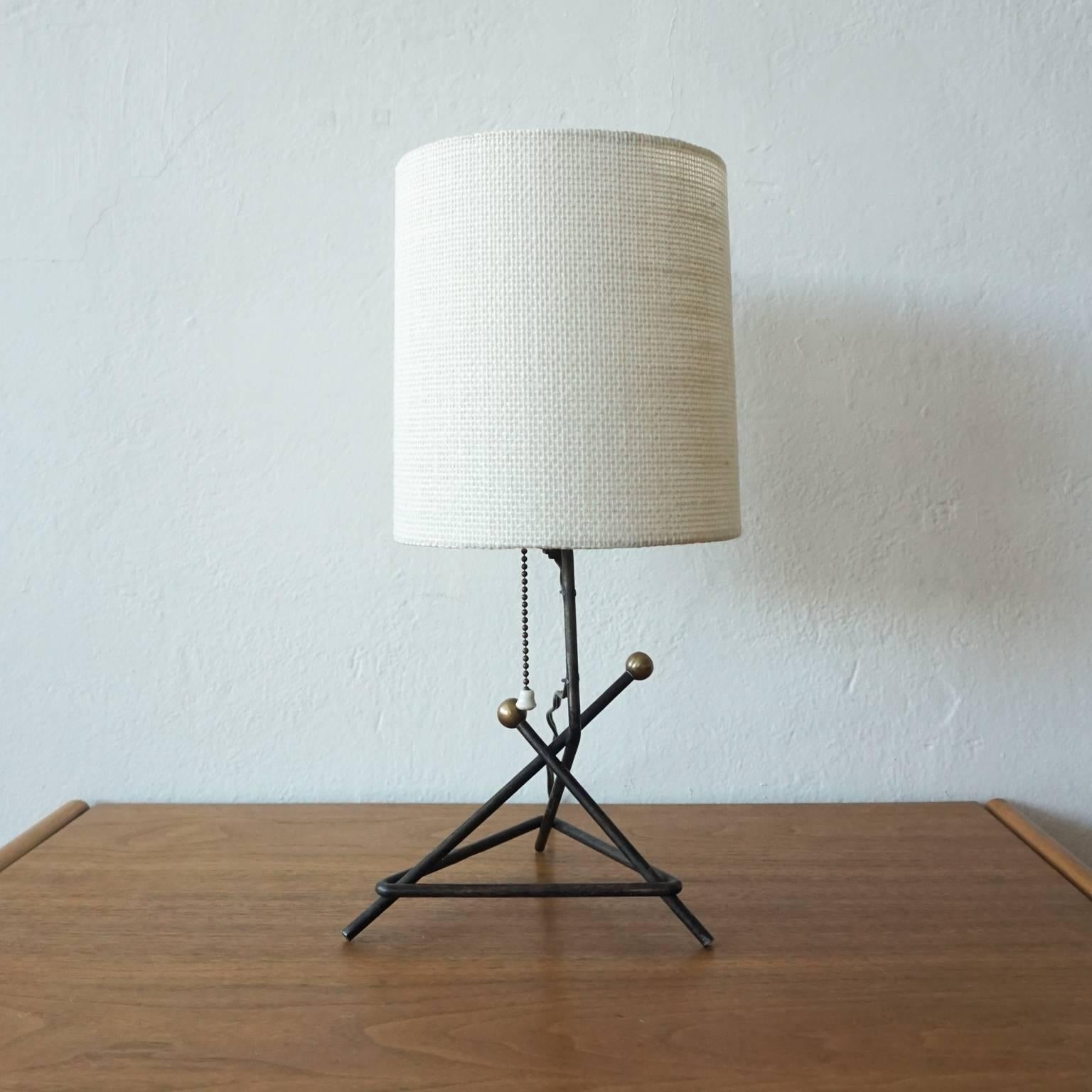 Modernist Mexican Iron and Brass Table Lamp For Sale 1