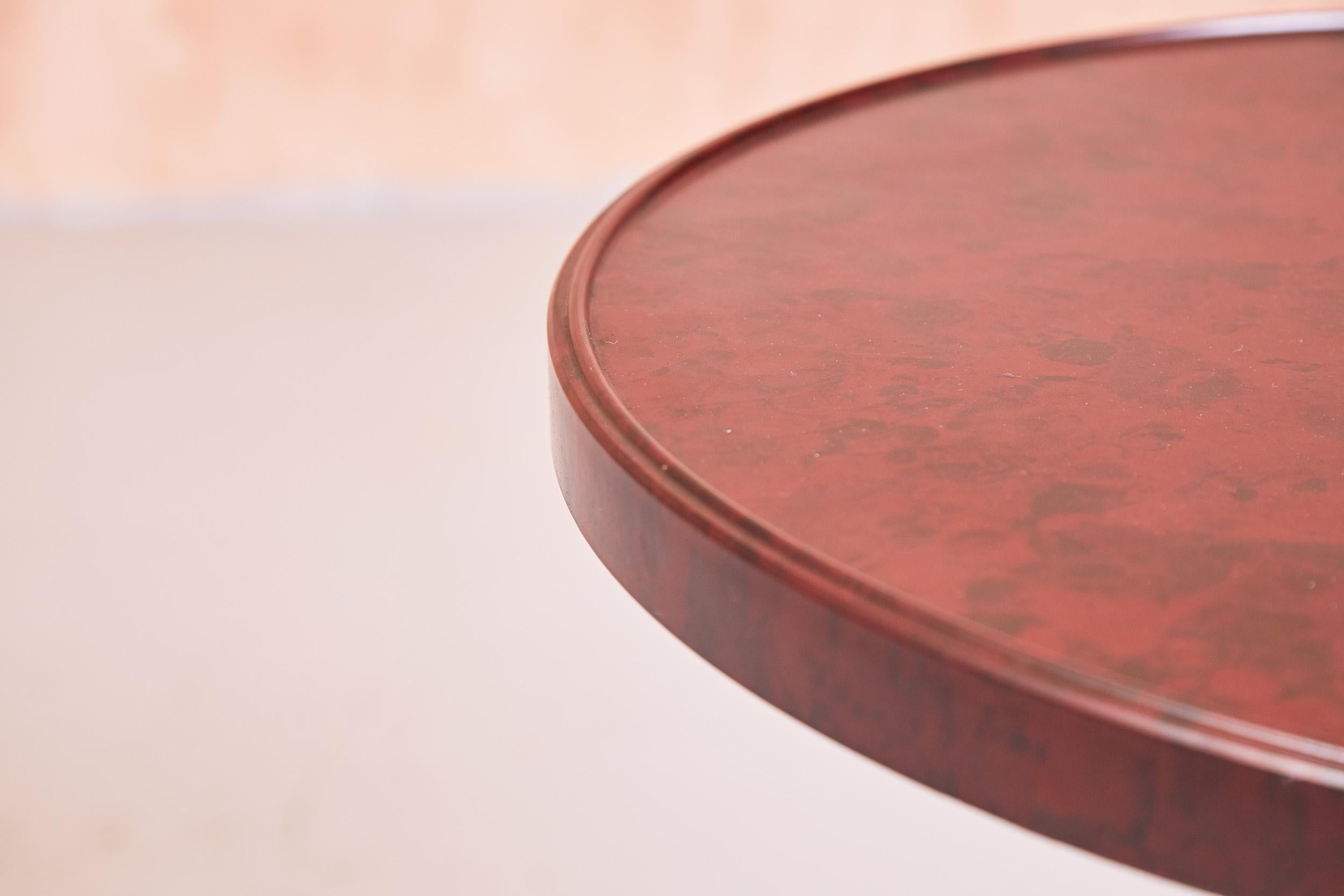 Modernist Mid-Century Round Bakelite Side Table by Mahbro, 1940s In Good Condition For Sale In London, GB
