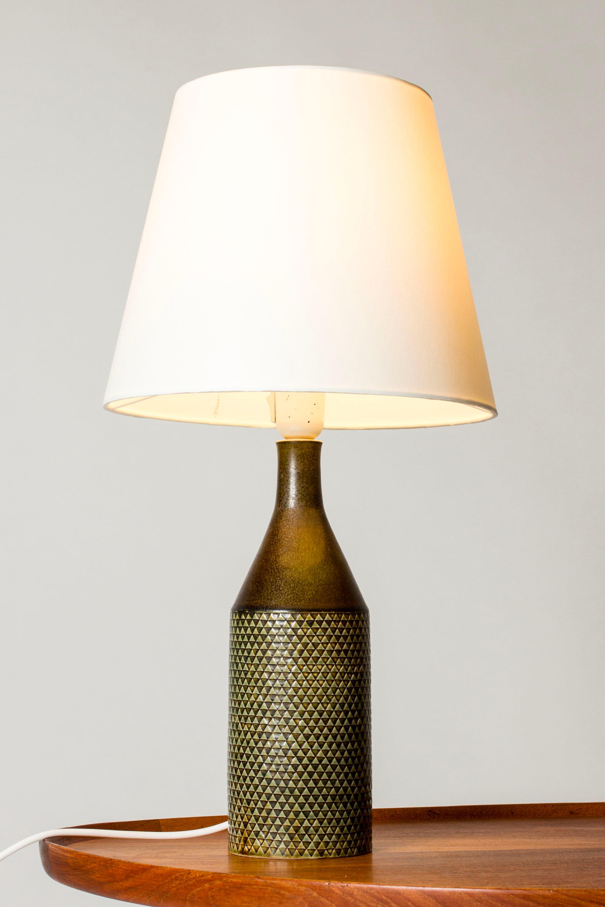 Milieu du XXe siècle Lampe de table moderniste en grès du milieu du siècle, Stig Lindberg, Gustavsberg, années 1950 en vente