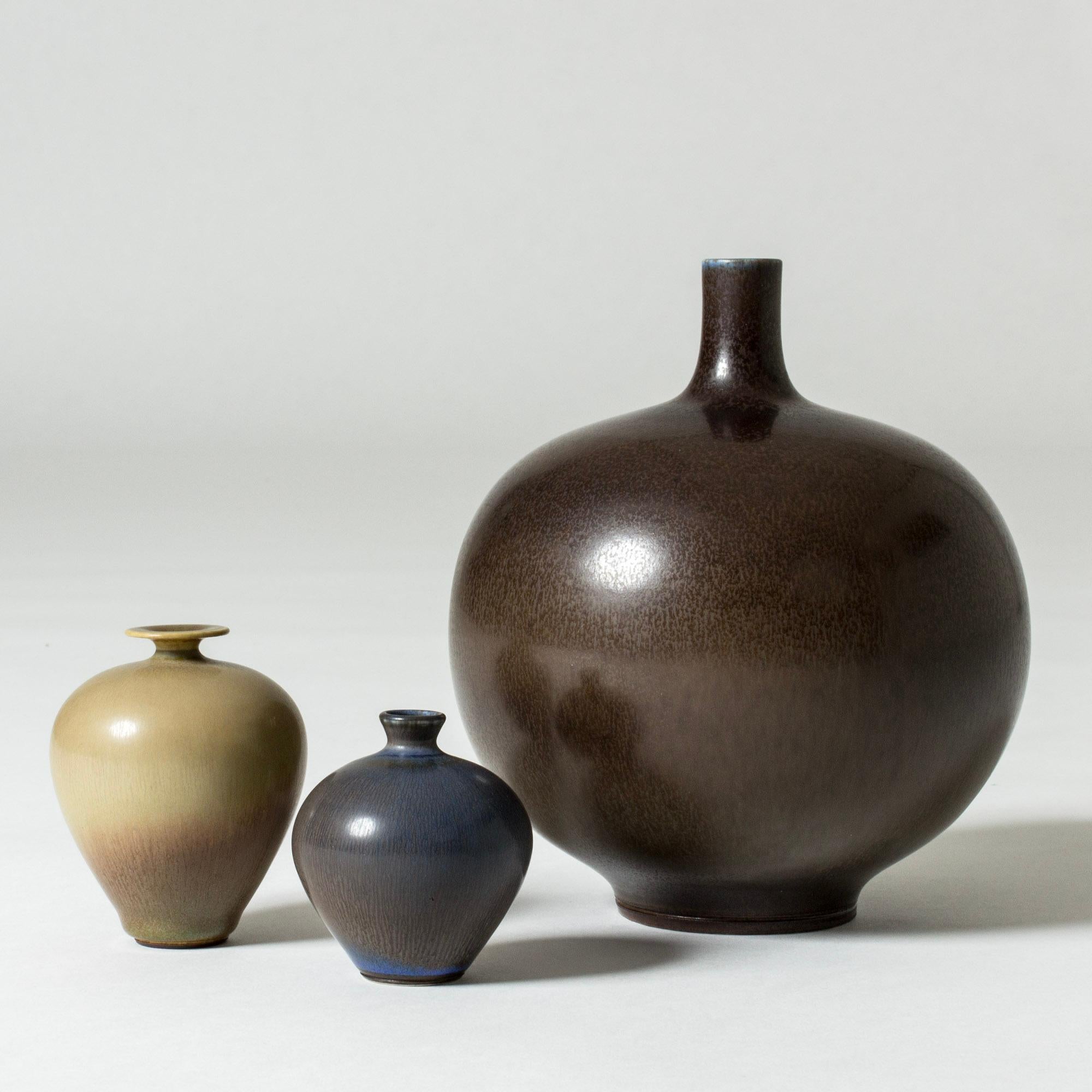 Modernist Miniature Stoneware Vase by Berndt Friberg, Gustavsberg, Sweden, 1950s For Sale 2