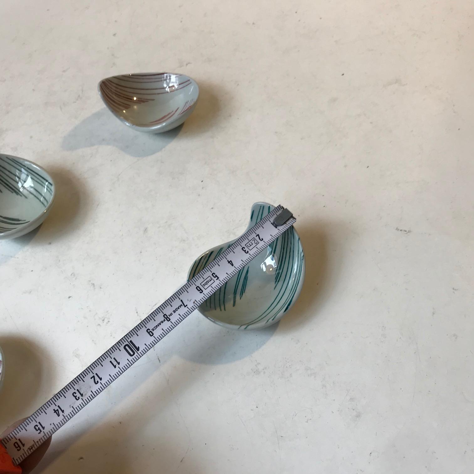 Ceramic Modernist Miniature's, Kidney Shaped Bowls from Nymolle, Denmark, 1960s For Sale