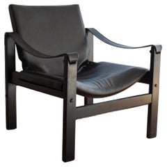 Modernist, Minimal Sling-Style Leather Armchair in an Italian Modernist Style